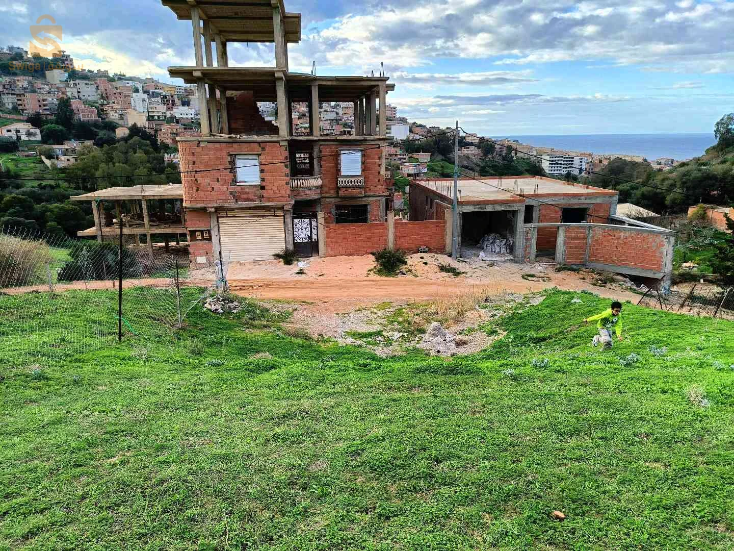 قطعة ارض بمدينة شرشال ولاية تيبازة