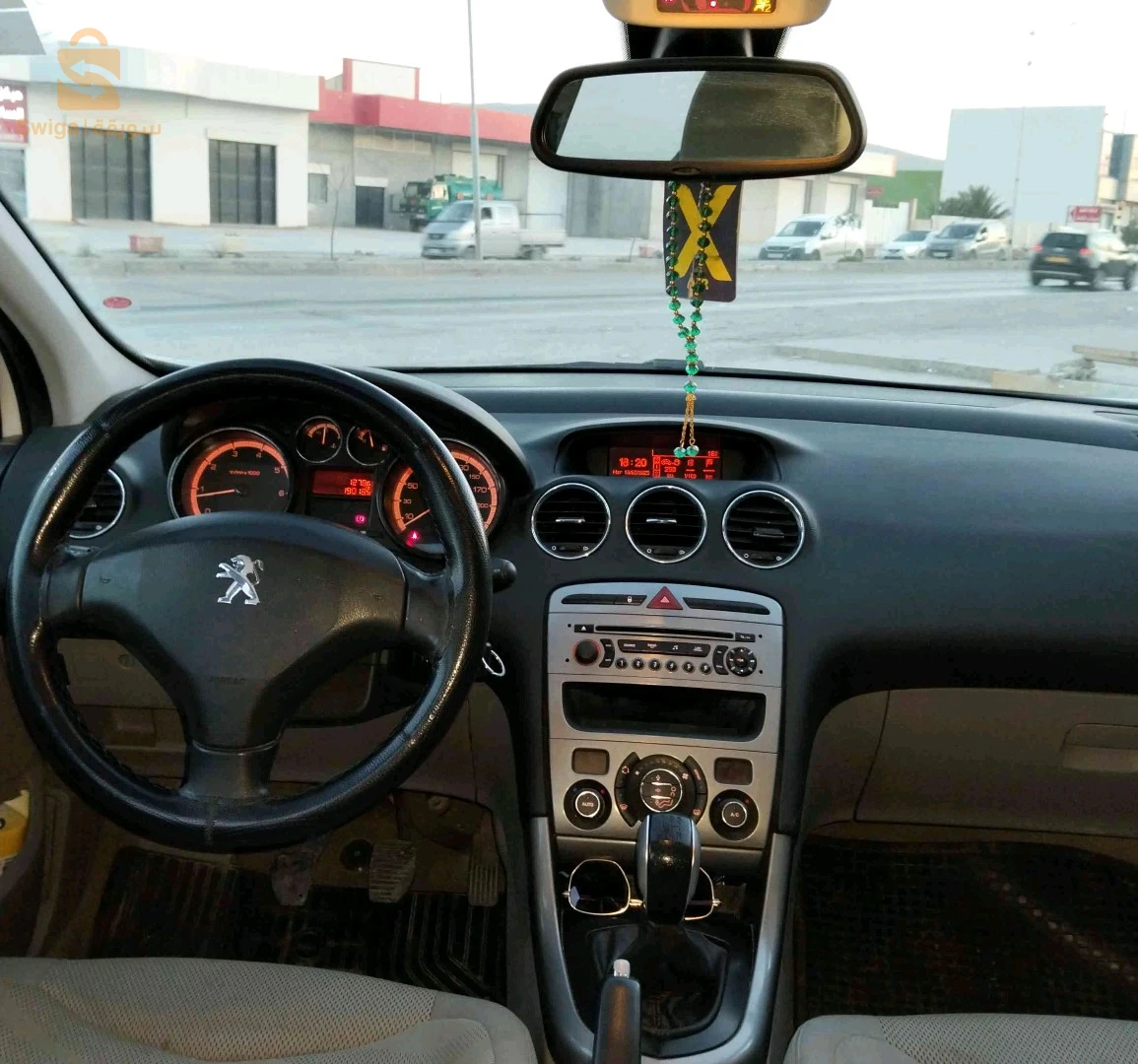 بيجو 308 2012 5 باتنة