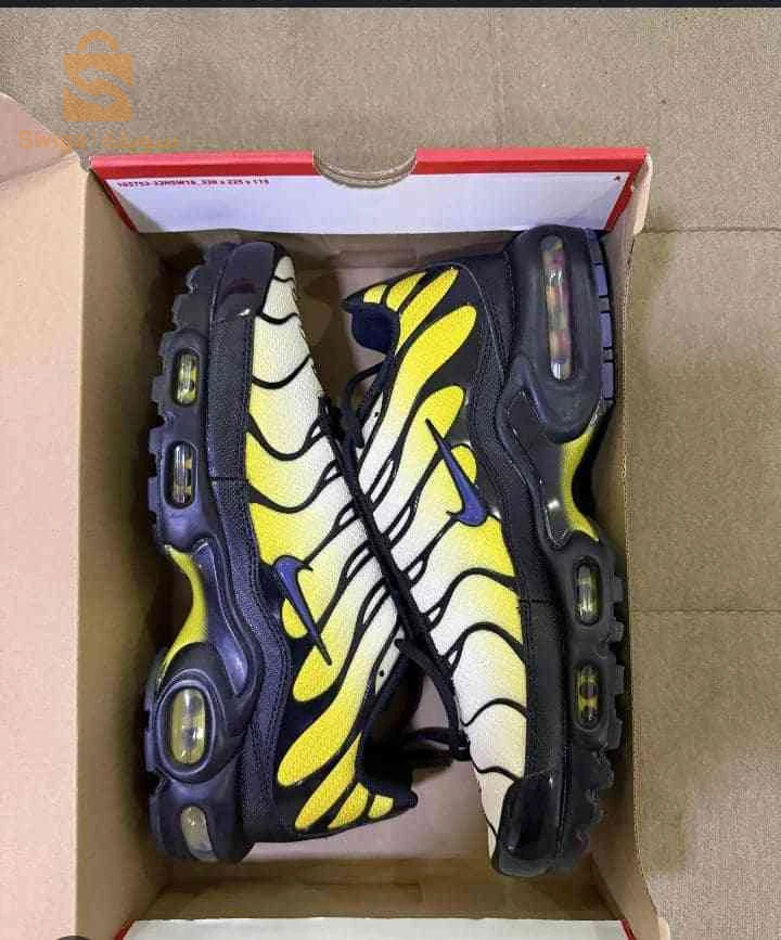 basquette origine Nike