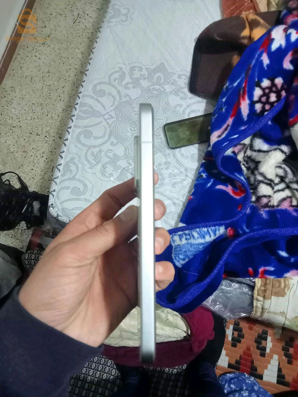 poco f7
