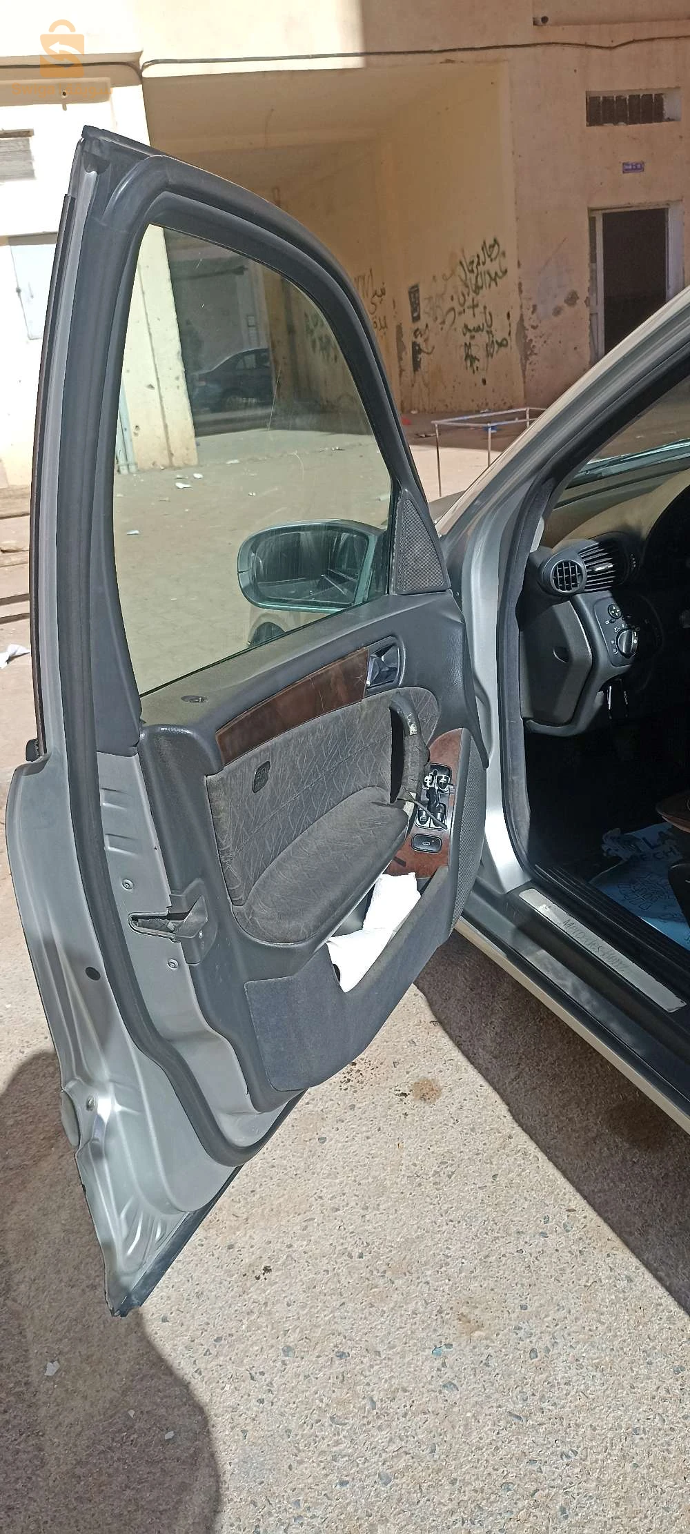 Mercedes 2001 8 BECHAR