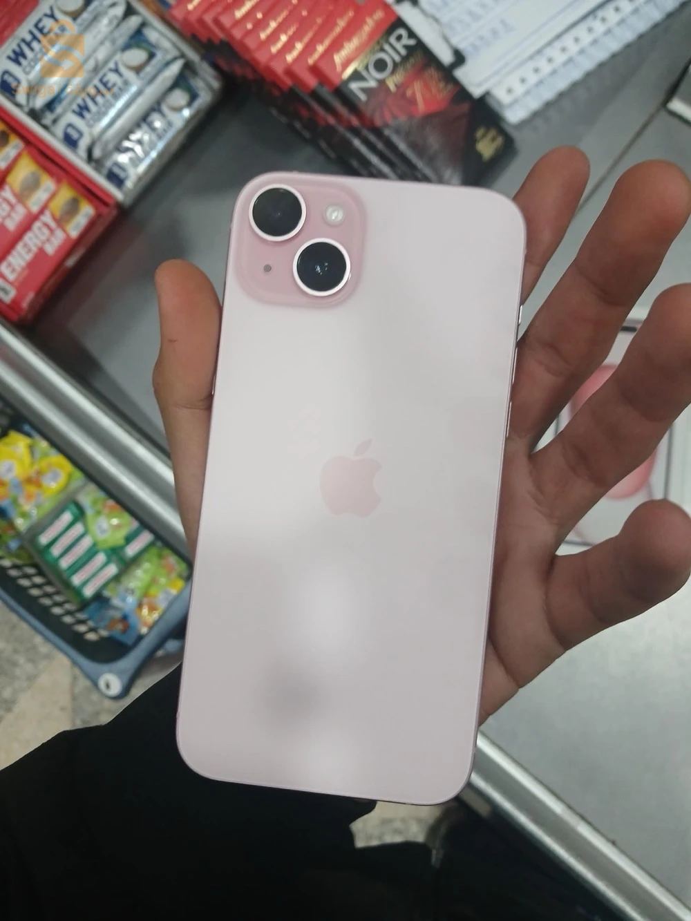 iphone 15plus etat 10/10 utilisé quelques jours 2pus 128gb