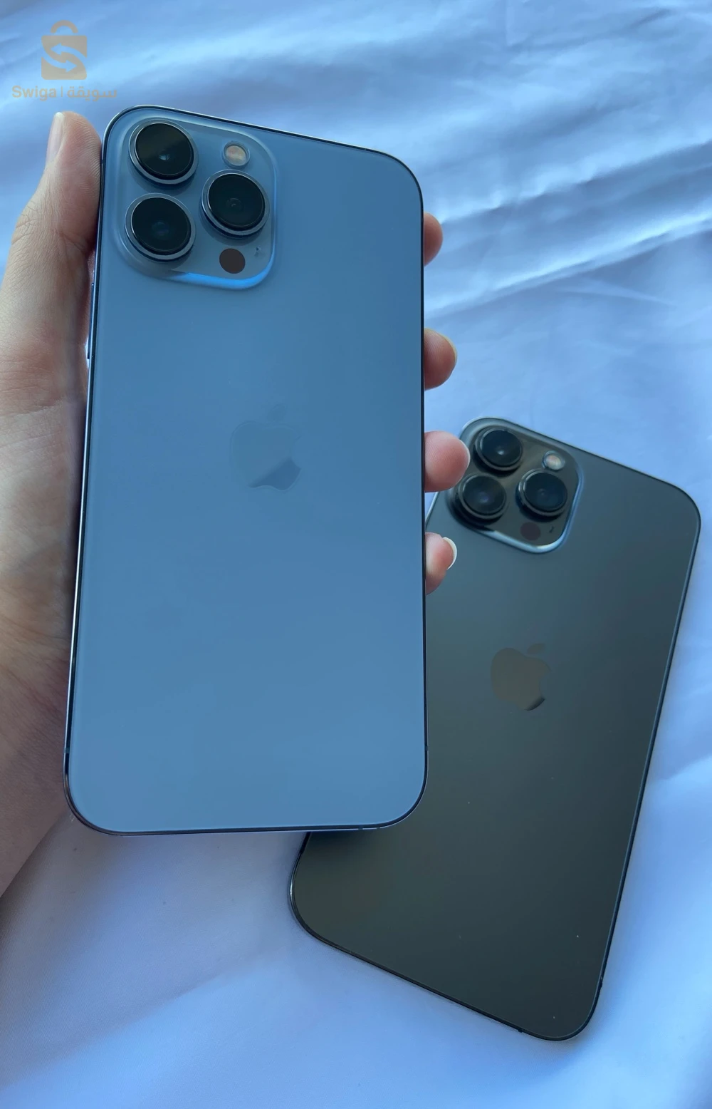 13pro max
batterie 94 
stockage 128 GB