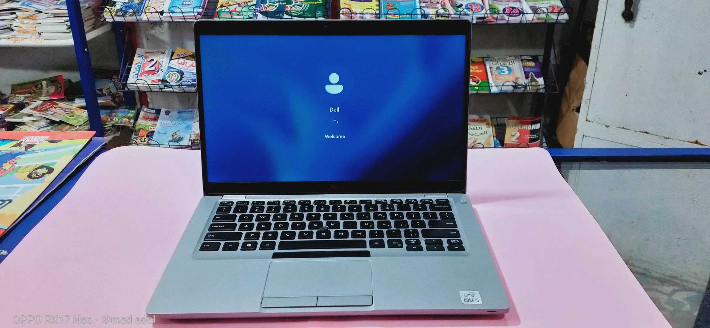 dell latitude 5410.  256 ssd mvme 8 go ram écran 14 pouce full HD chargeur d'origine batterie plus de 4h