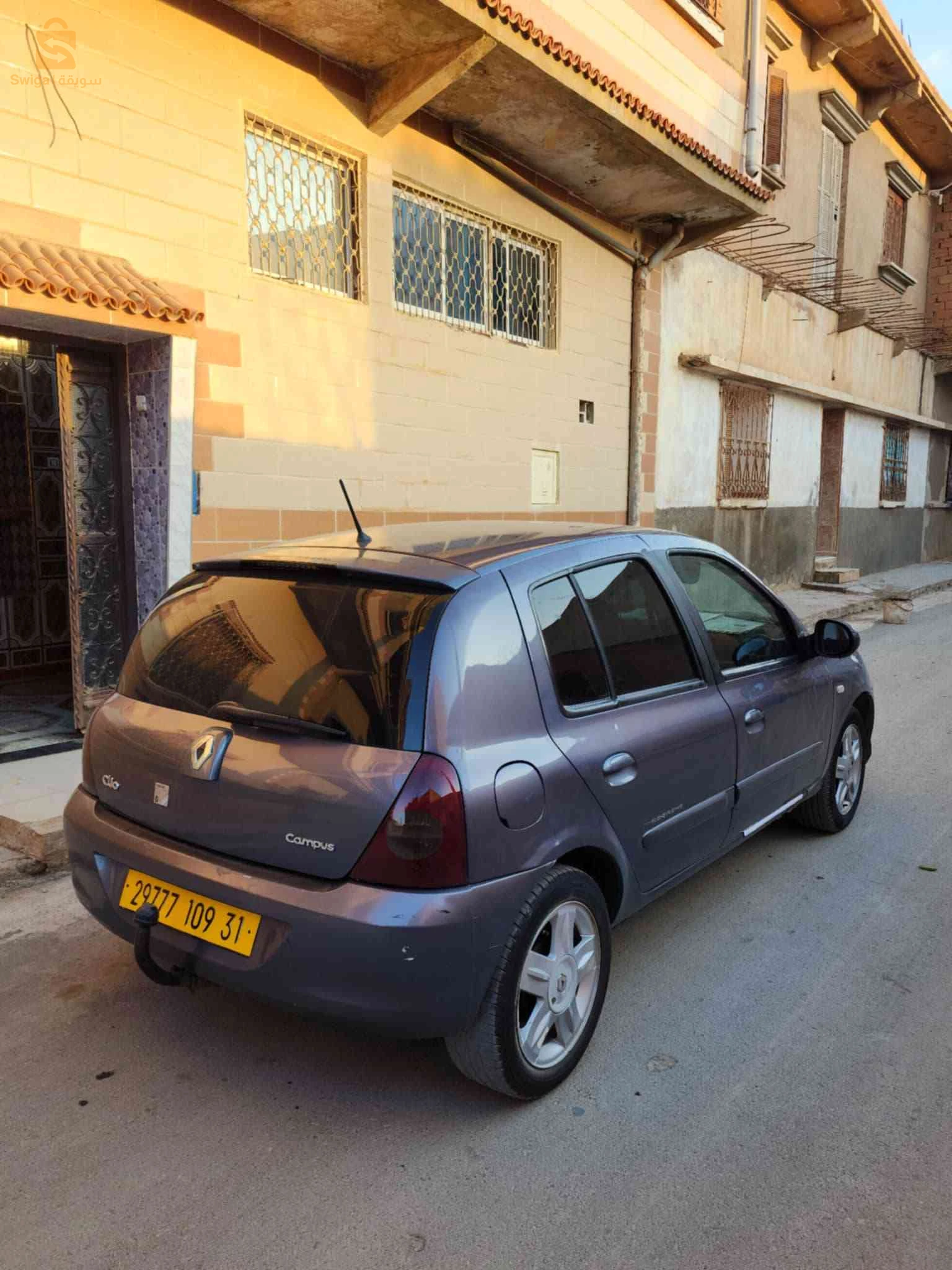 رينو campus 2009 48 غليزان