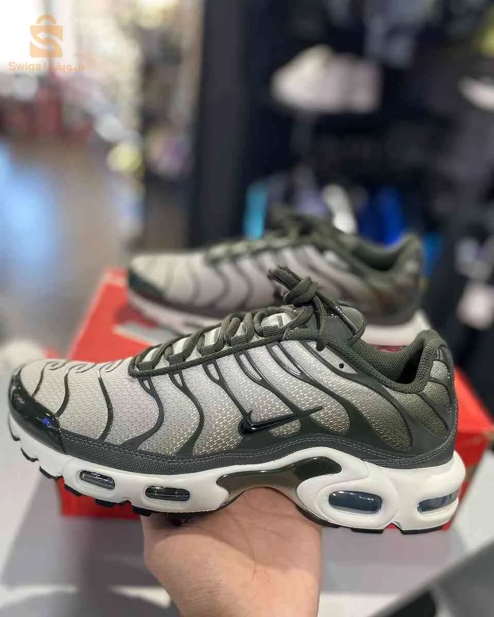 basquette origine Nike