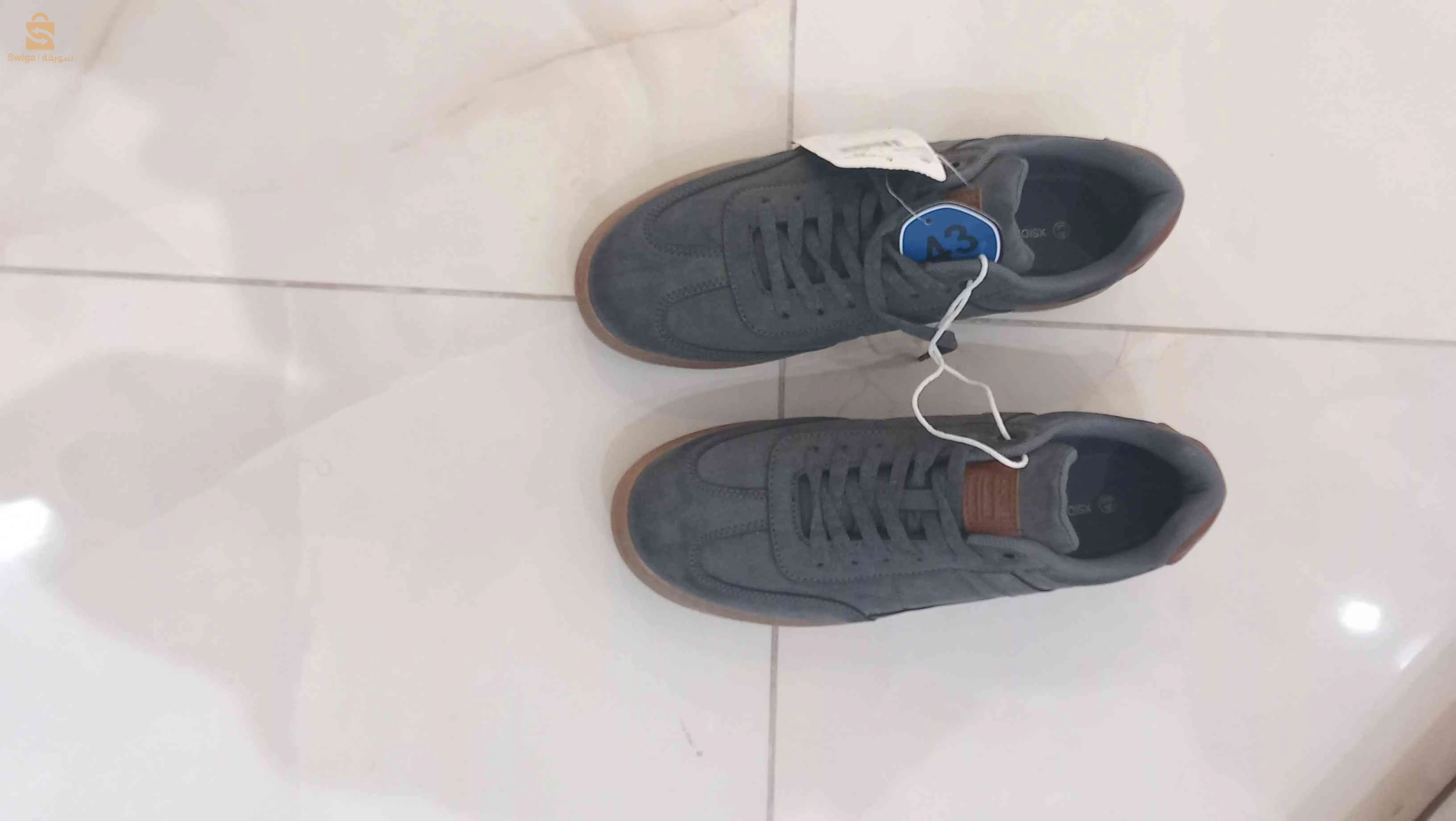 حذاء ويكيكي مقاس 43