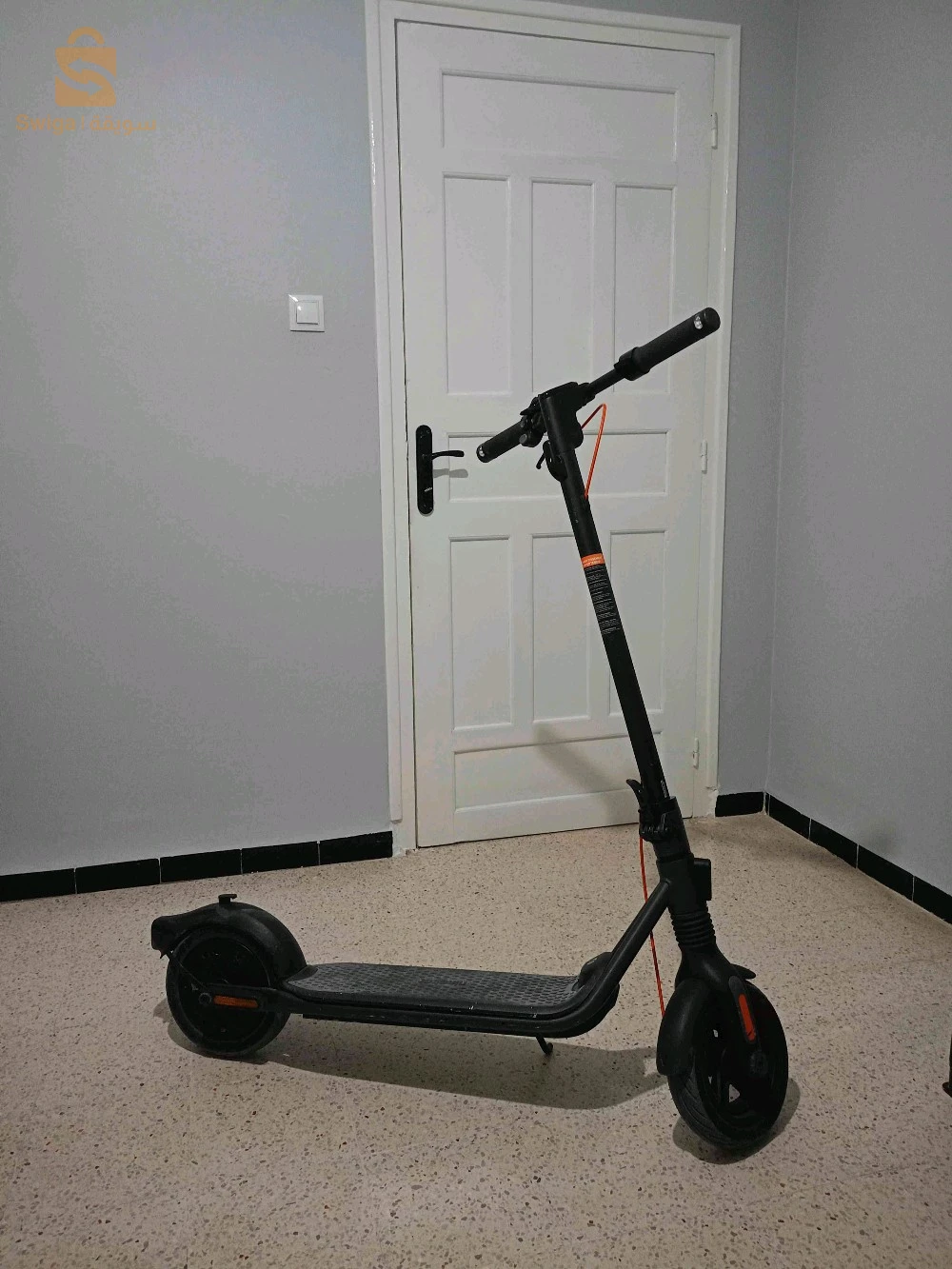 trotinette électrique 
la marque ninebot 
style F2 pro