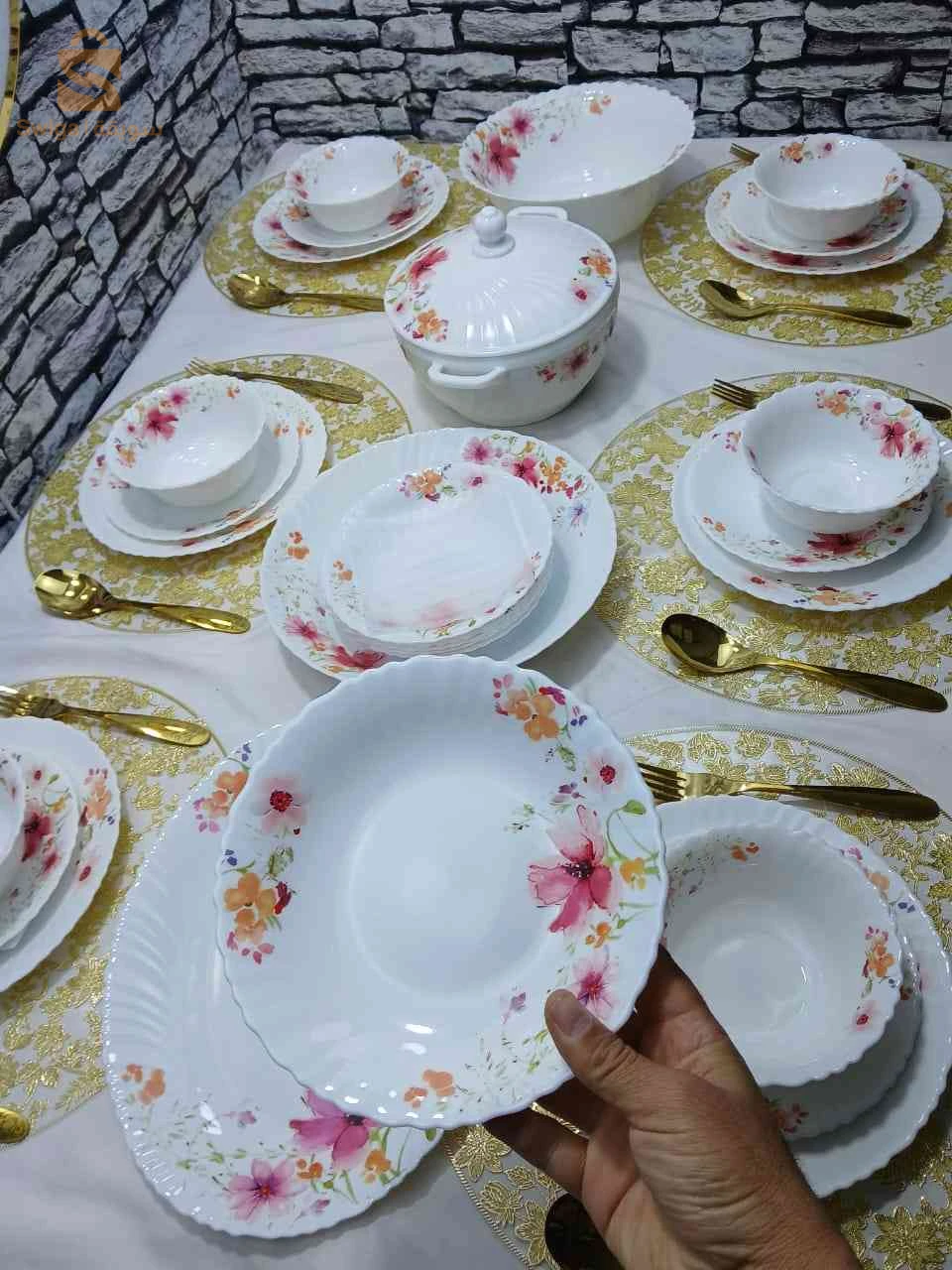 Service A Table 29 Pice A Fleur 
service a table 29 pice a fleur 
service a table 29 pice a fleur 
مادة الصنع اركبال