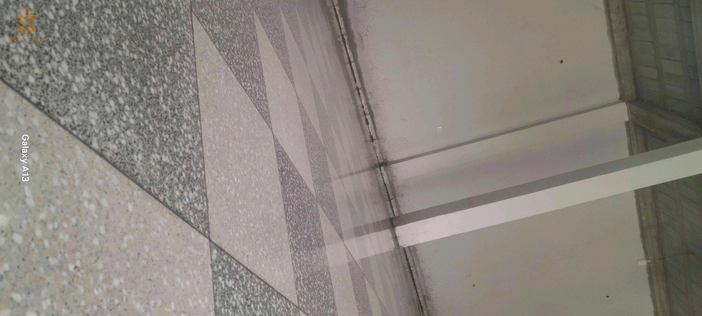 تنظيف وتلميع جميع الارضيات (ponçage et lustrage)