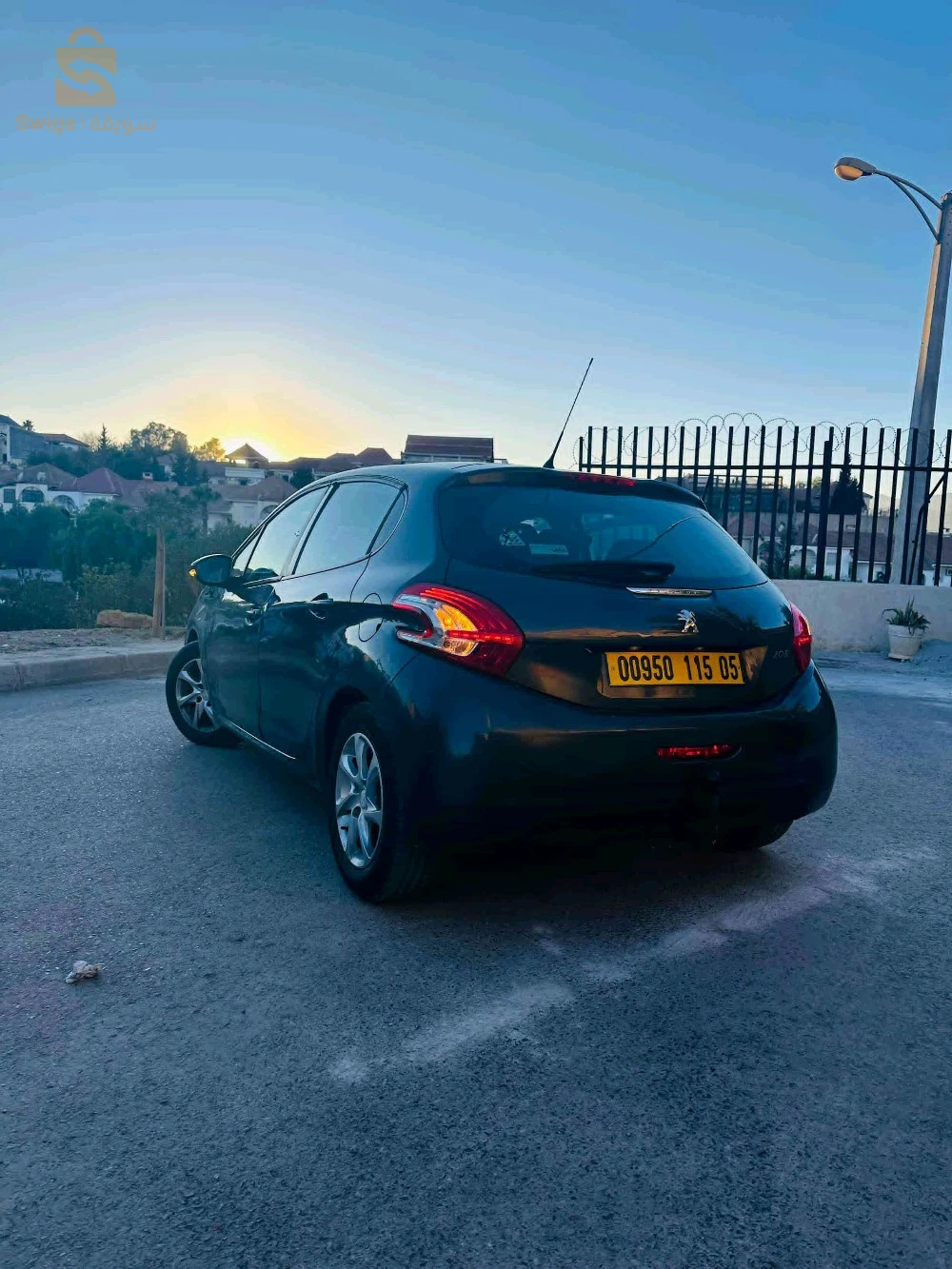 Peugeot 208 2015 5 BATNA