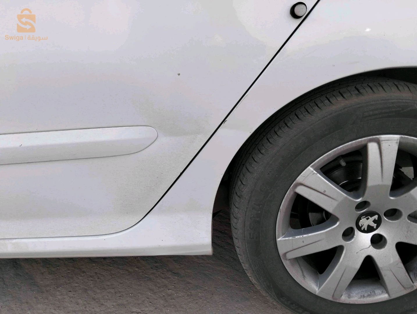 Peugeot 308 2012 5 BATNA