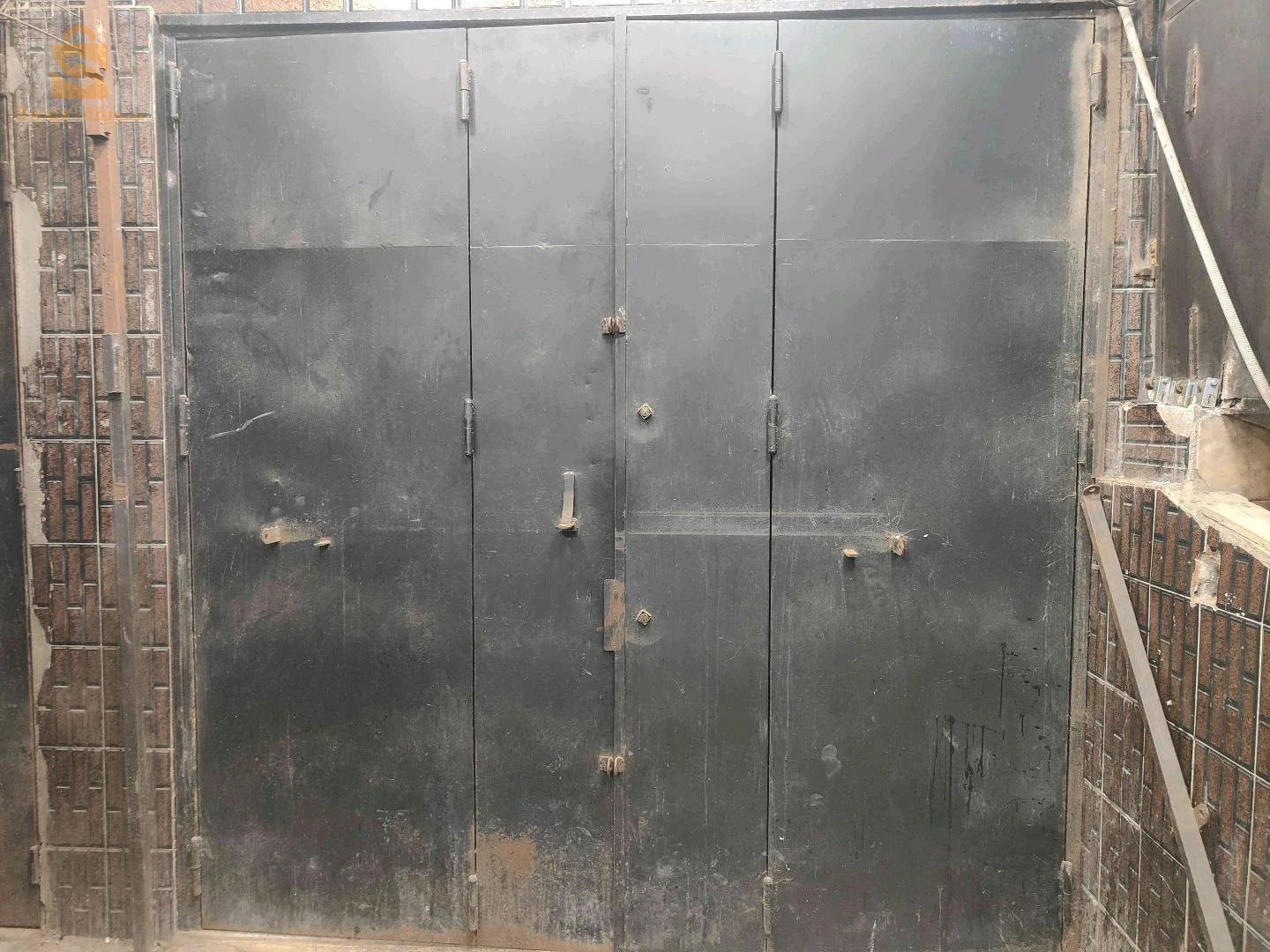 معدات محل ملابس رجال