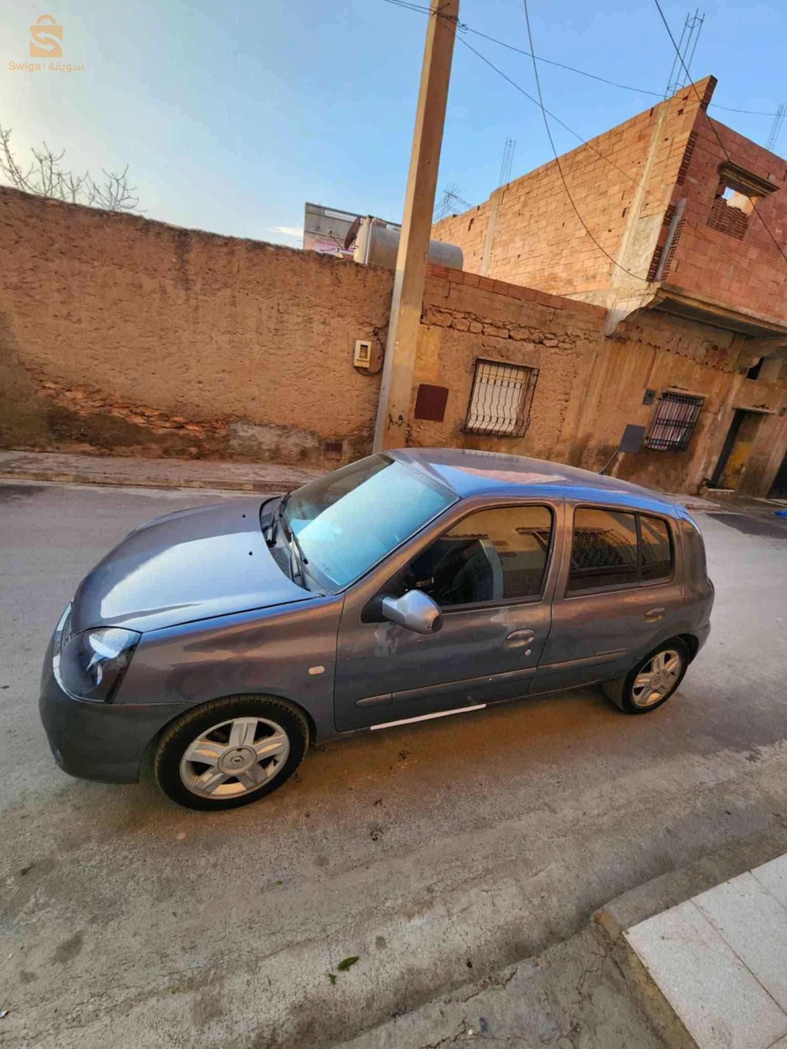 رينو campus 2009 48 غليزان