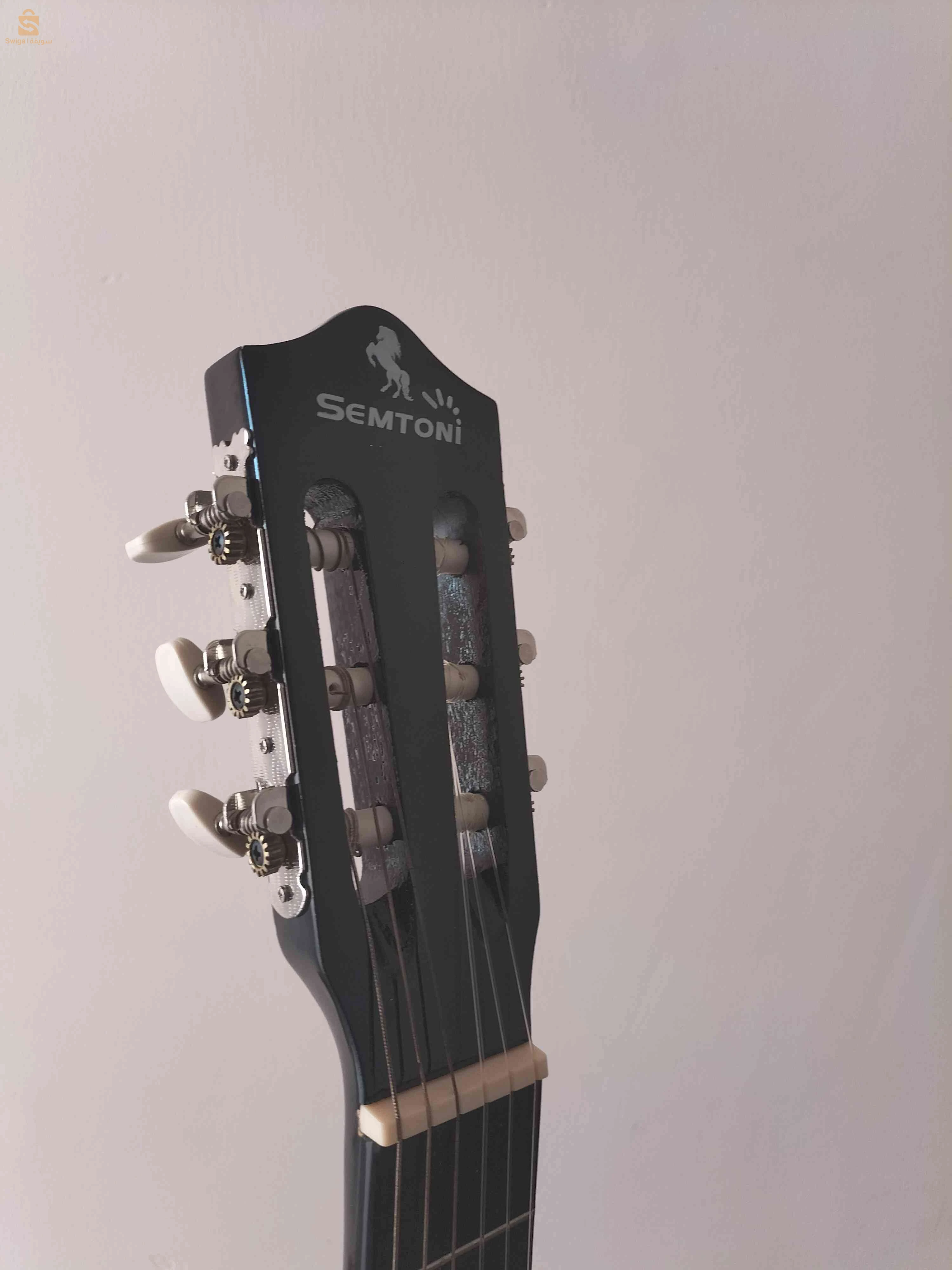 guitar semtoni