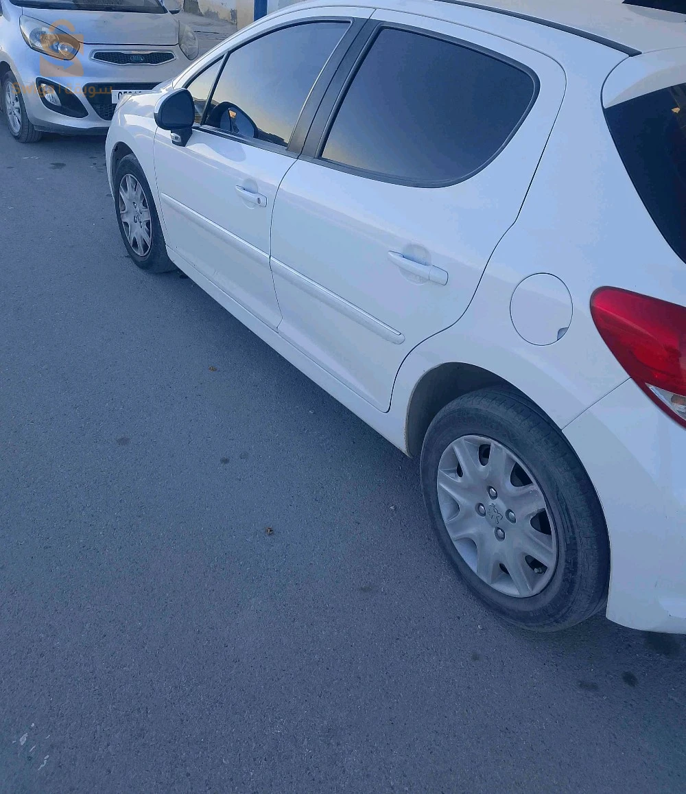 بيجو 207 40 خنشلة