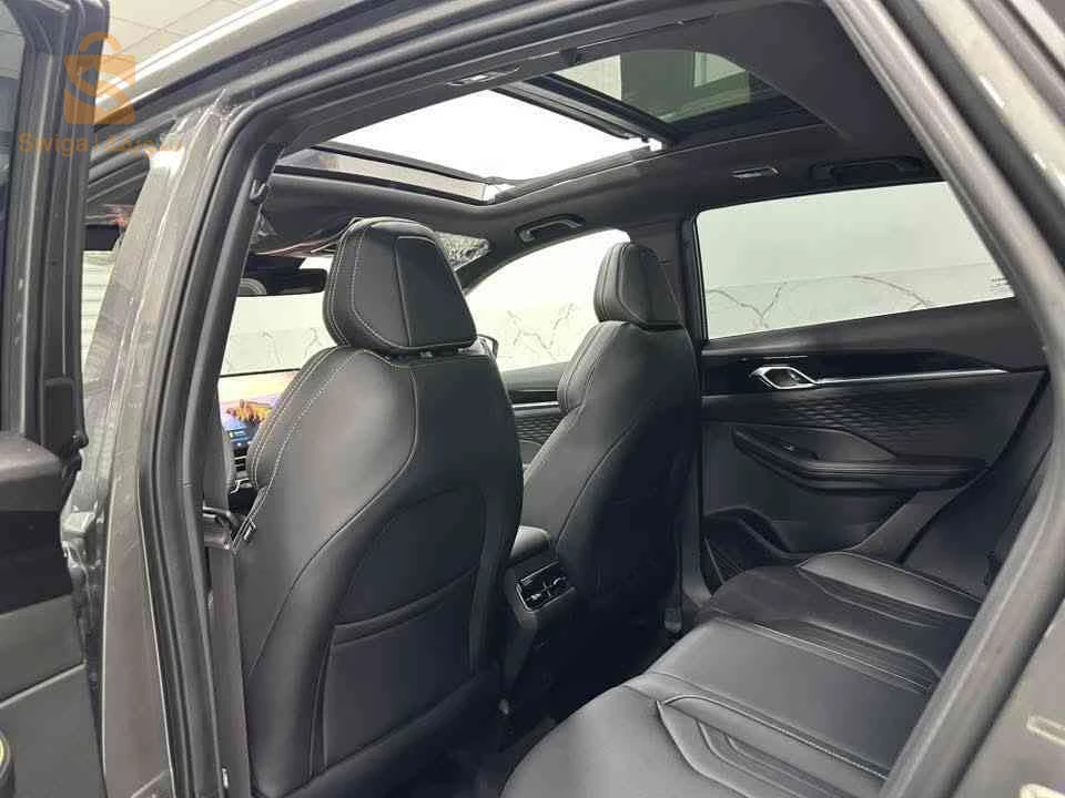 Geely Coolray 2025 5 BATNA