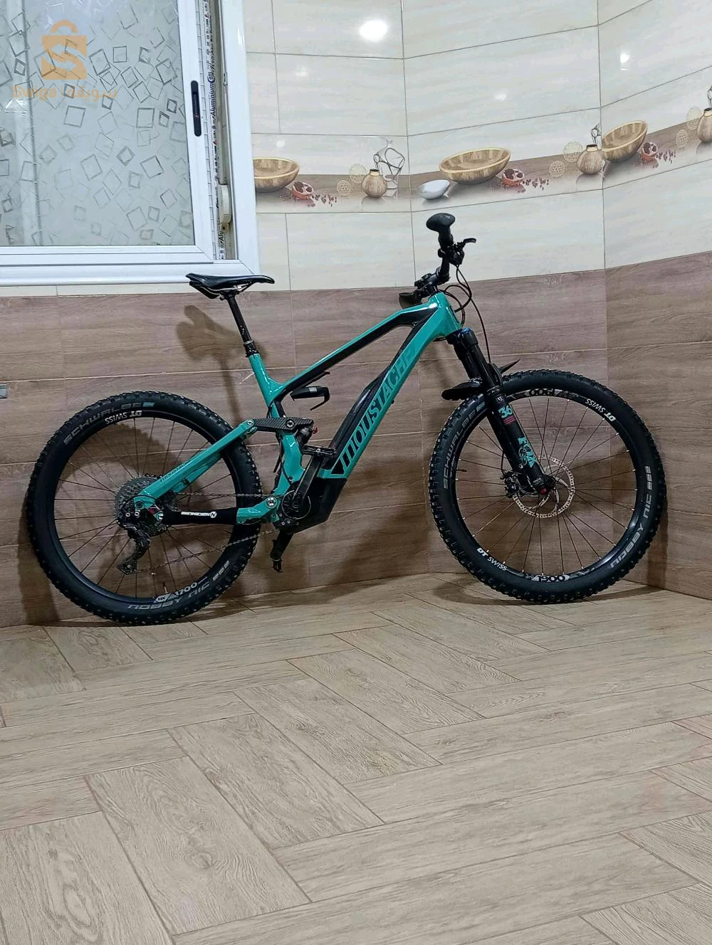 vilo moustach