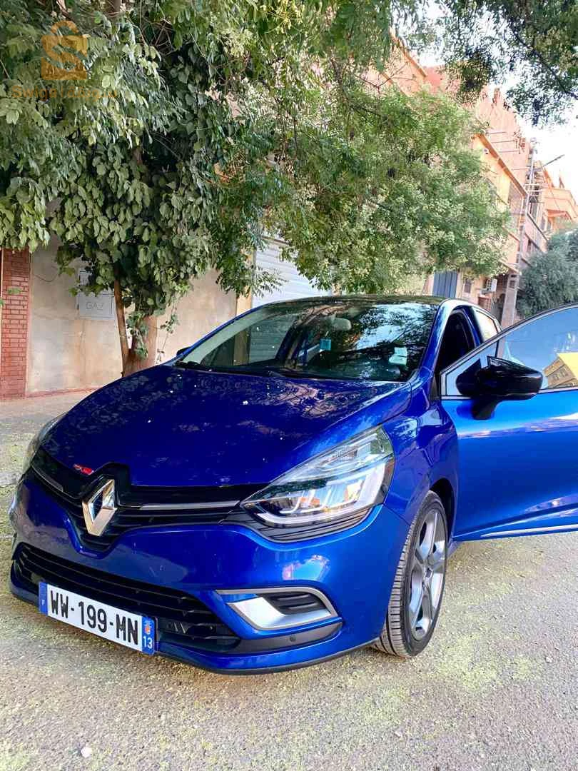 رينو Clio 4 2018 32 البيض
