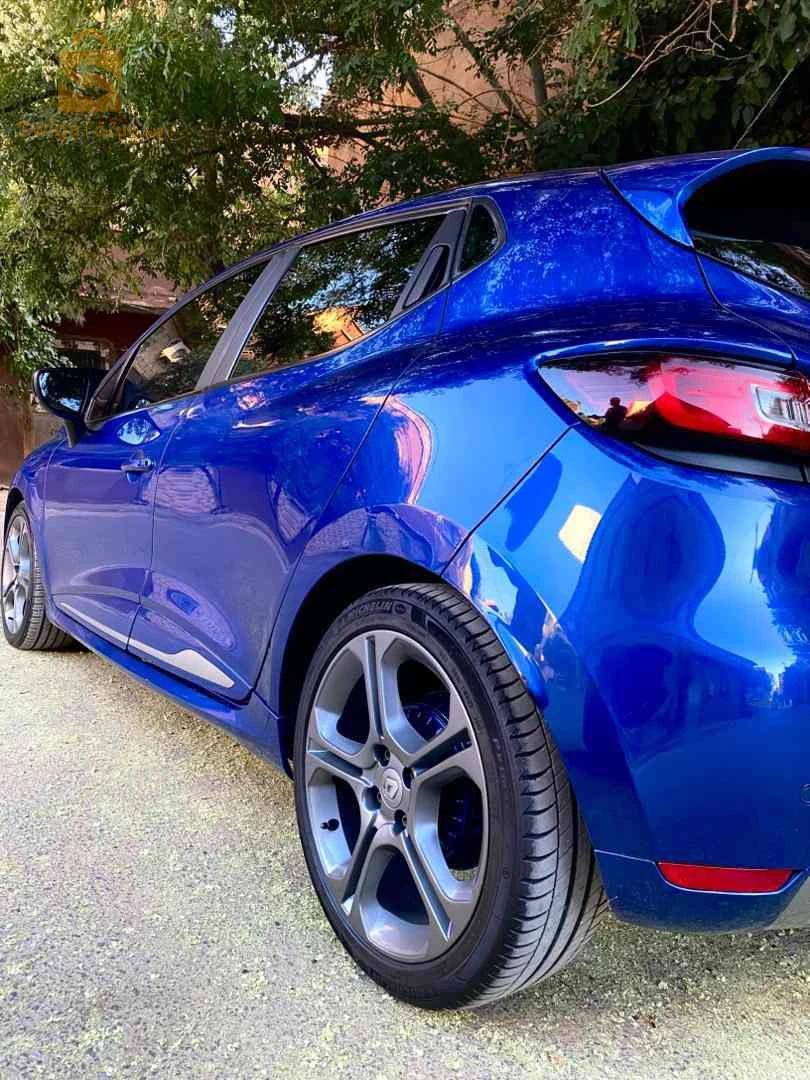 رينو Clio 4 2018 32 البيض