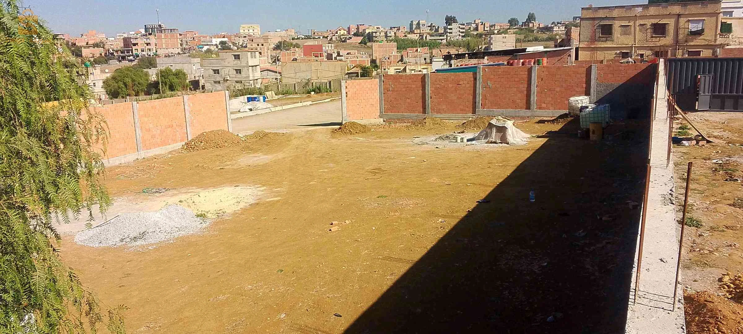 قطعة الأرض للكراء