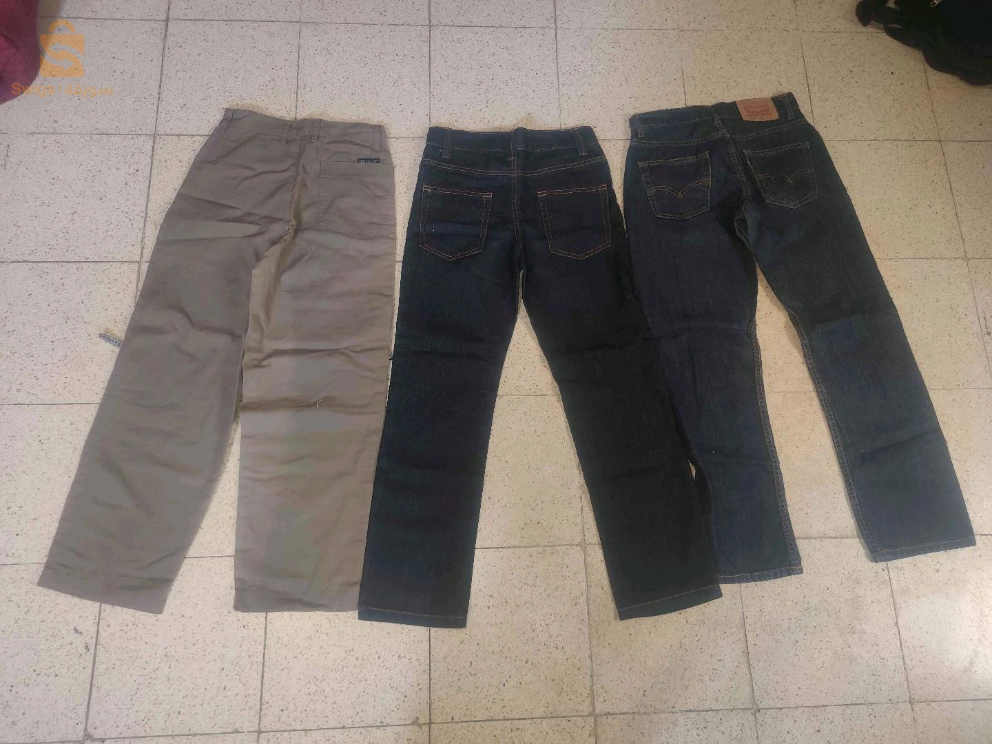 dès vêtements à vendre