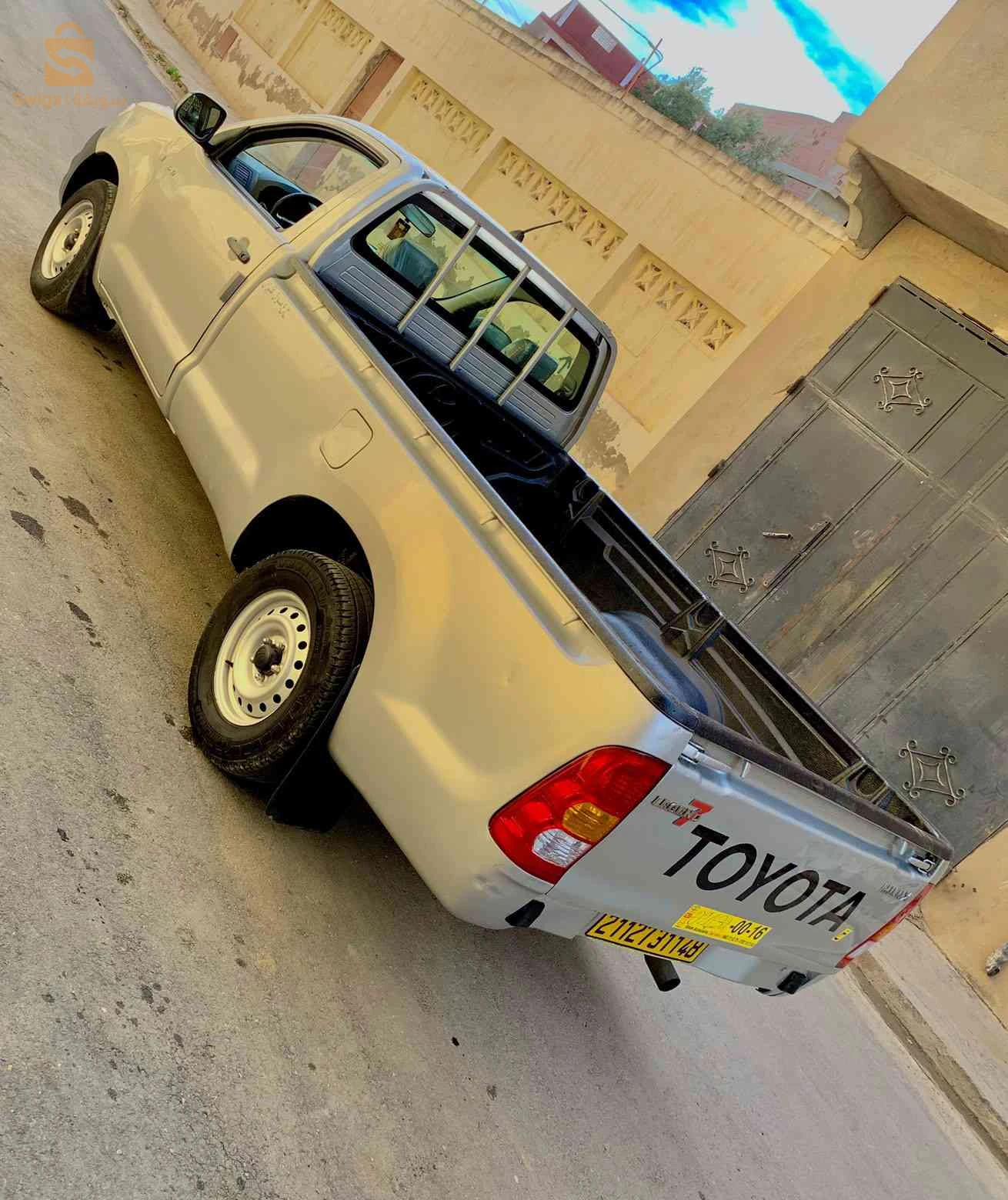 تويوتا Hilux 2011 48 غليزان