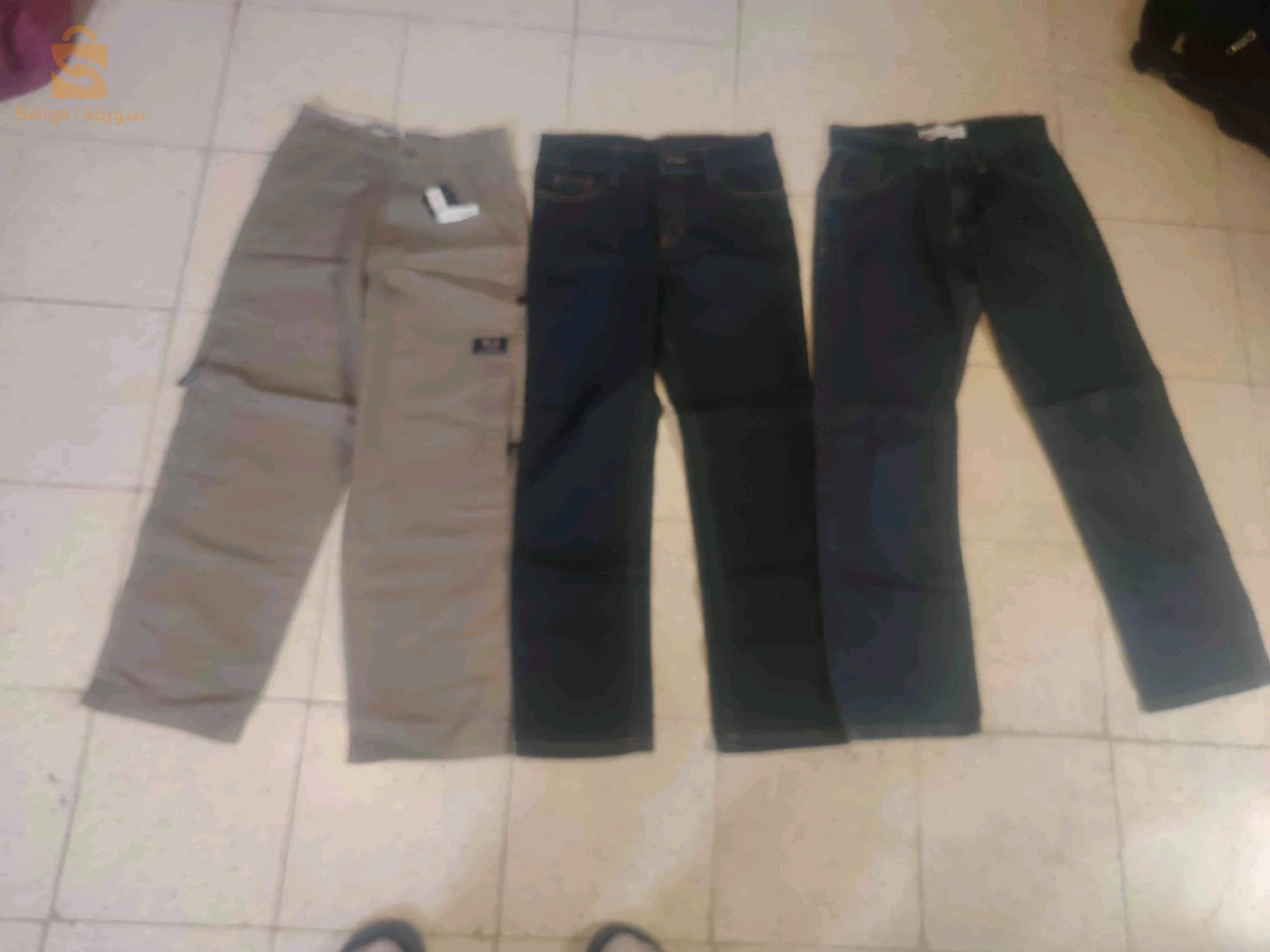 dès vêtements à vendre