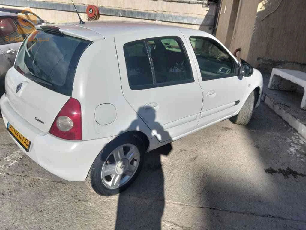 Renault Clio 2 2010 35 BOUMERDES