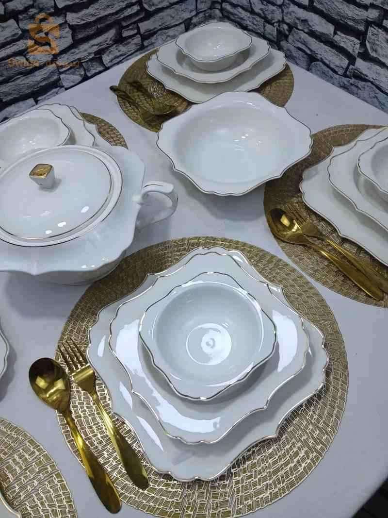 Service A Table 22 Piece  Blon B Dorri .  Art Colection Sample