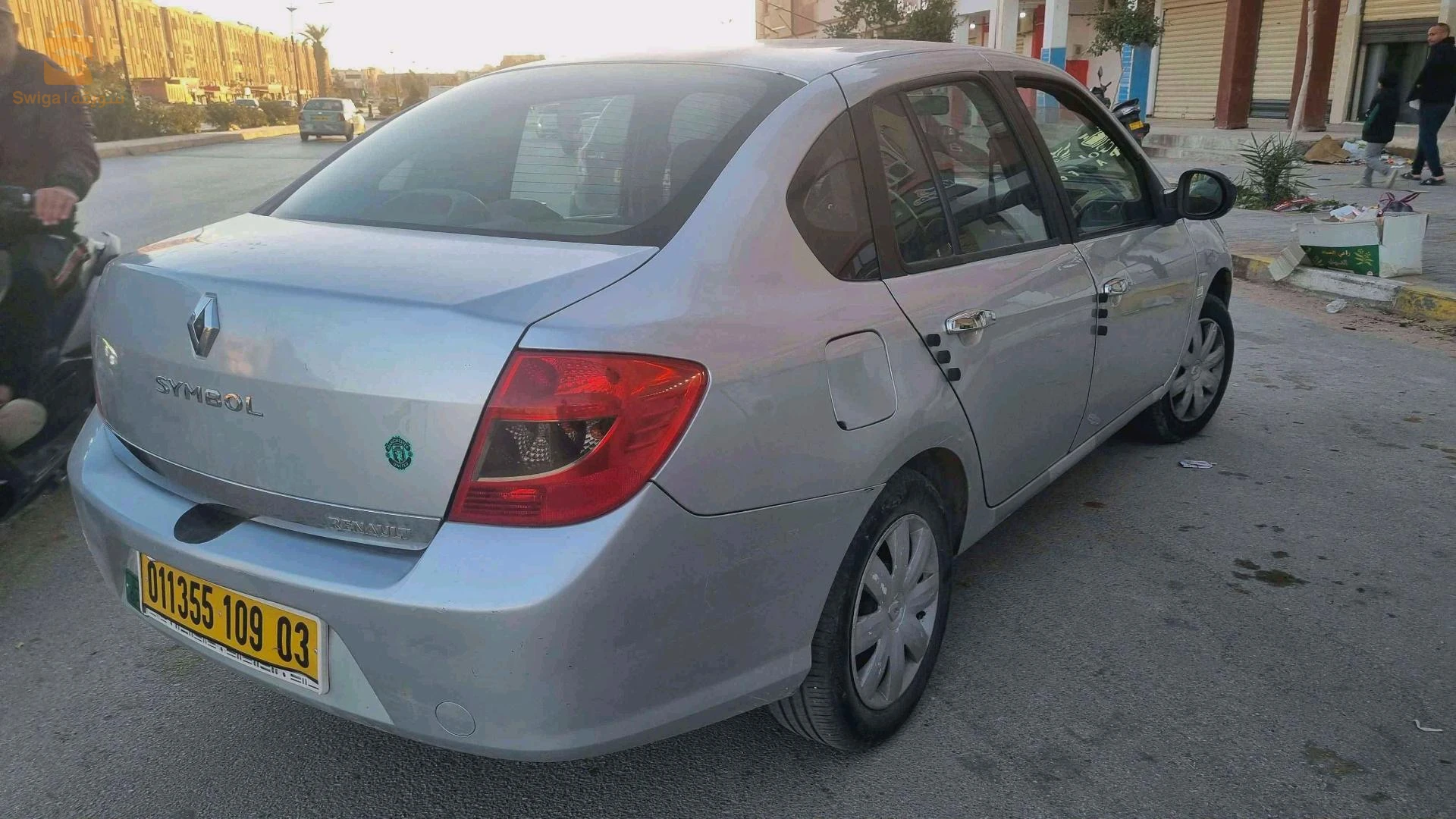 رينو SYMBOL 2009 3 الاغواط