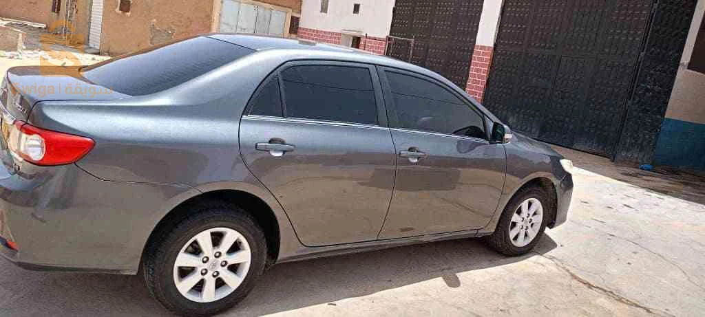 تويوتا Corolla 2012 1  ادرار