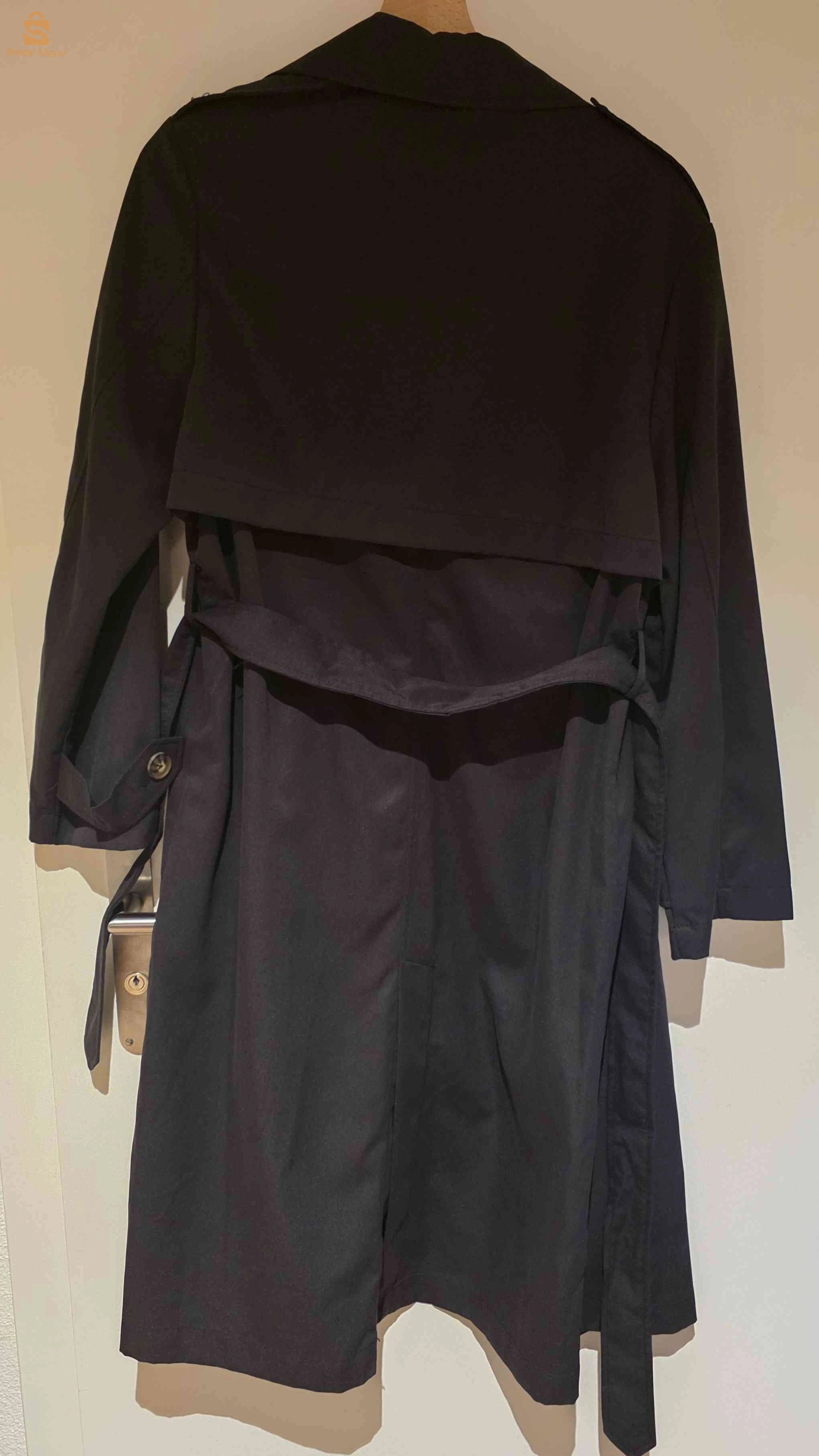 Stradivarius women Trenchcoat black