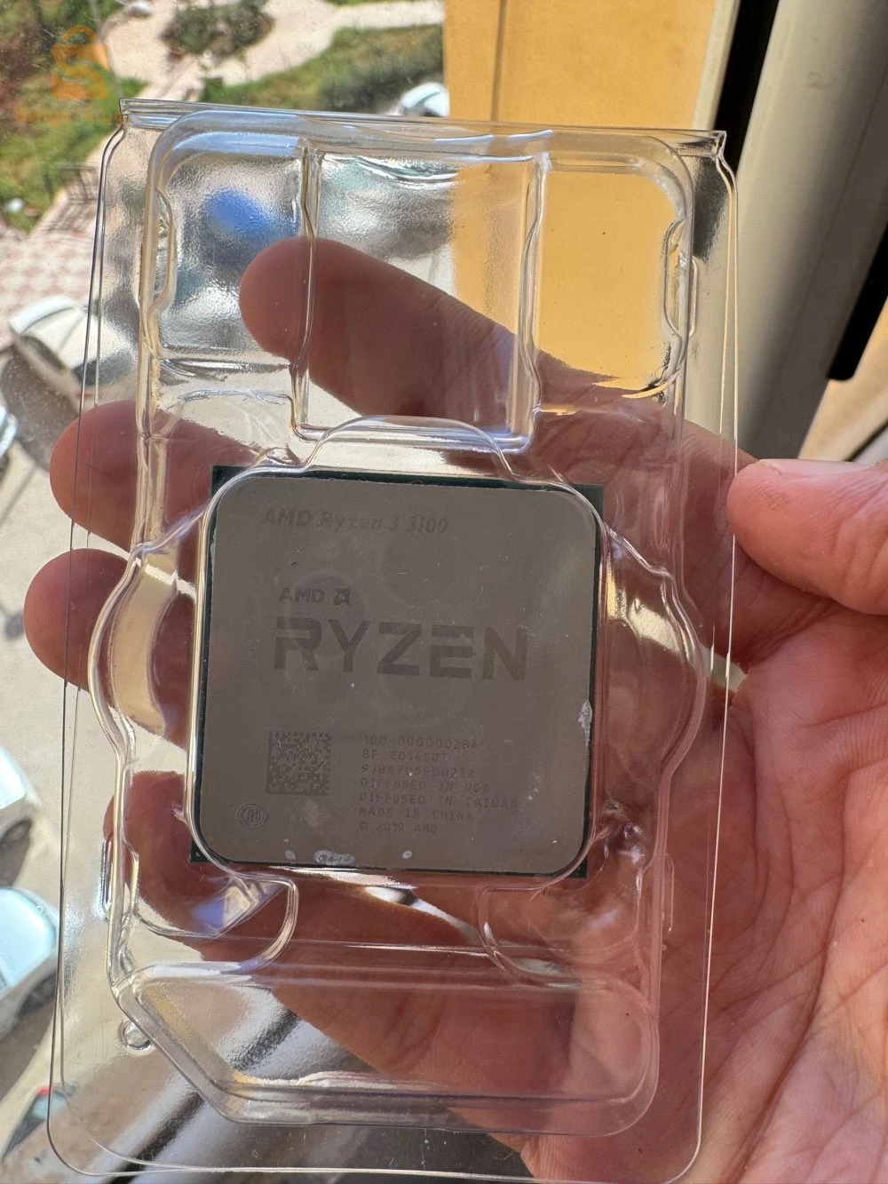 Ryzen 3 3100 avec boite et ventilo