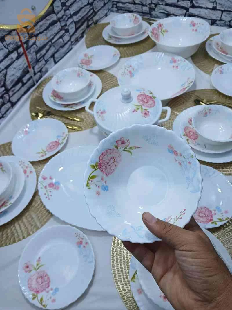 service à table 29 pièces à fleur