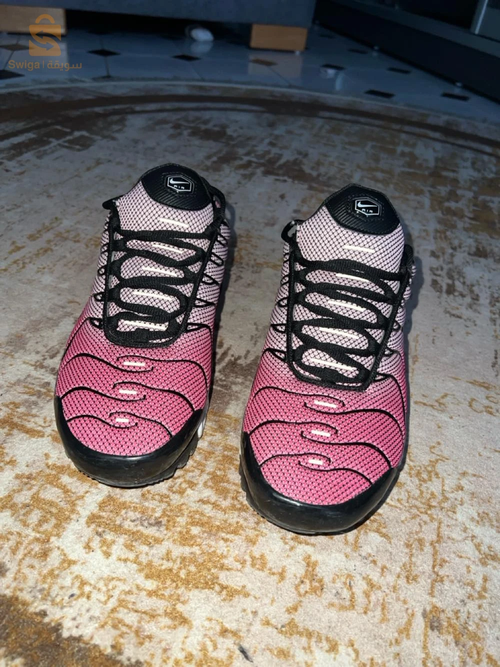 Tn Rose noire (taille 42)