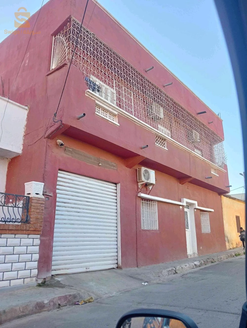 فلة وحديقة كبيرة