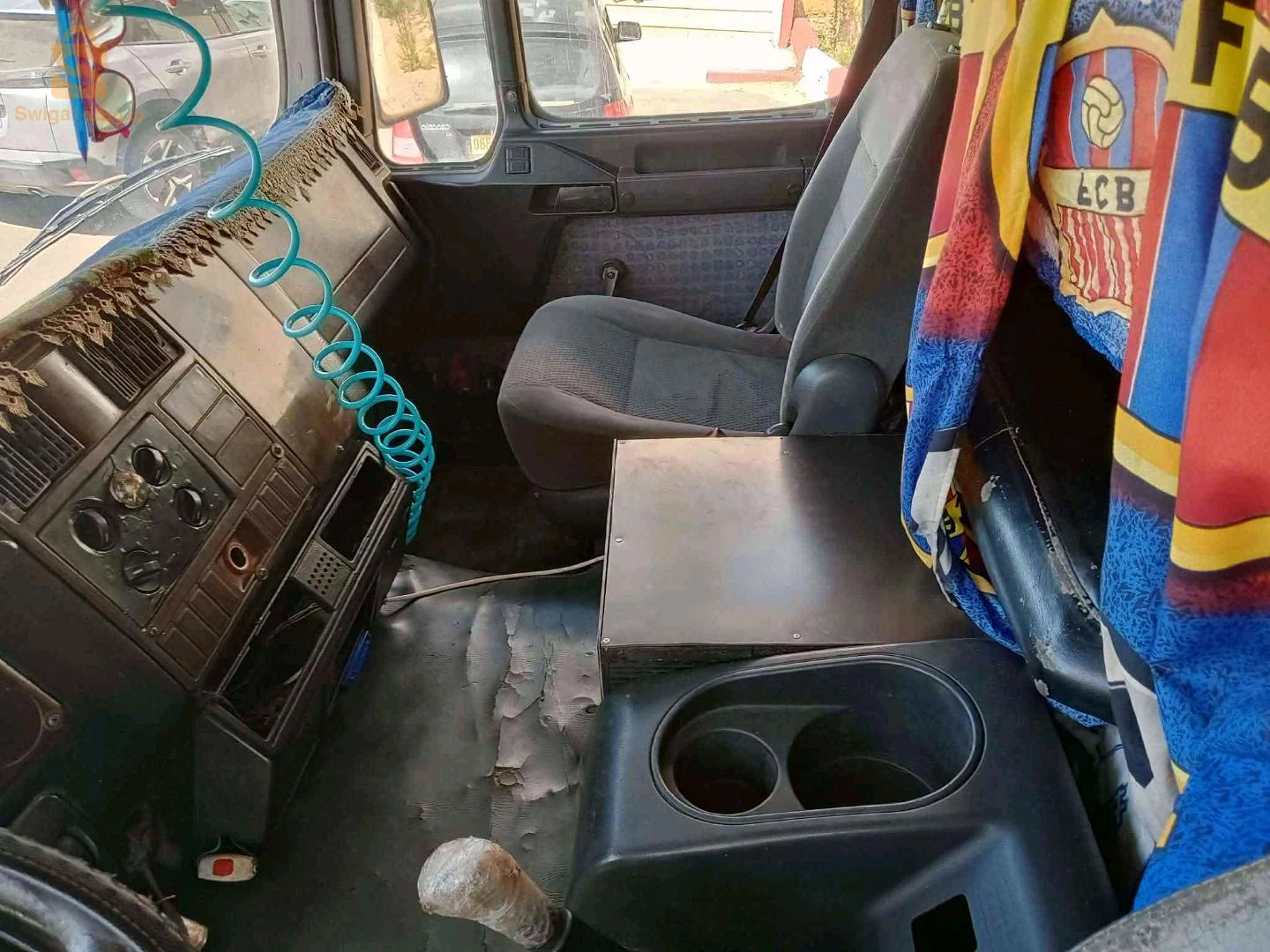شاري يعيط