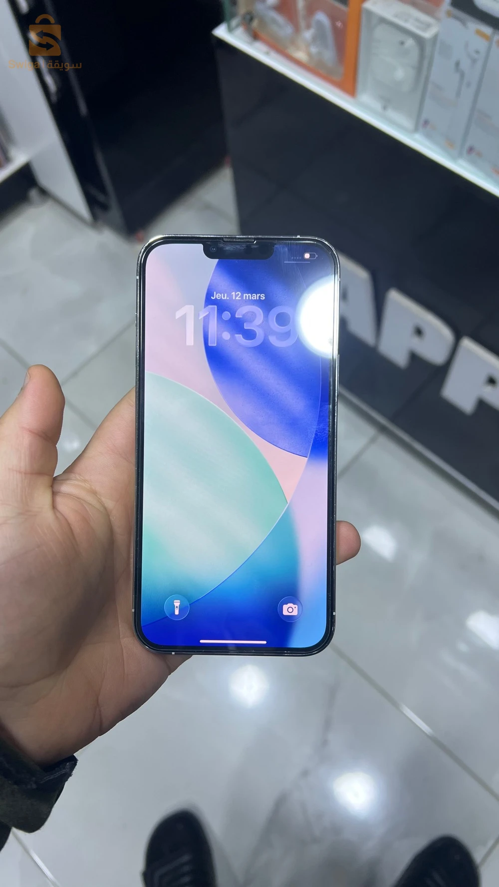 13 pro max 
128Go
90%