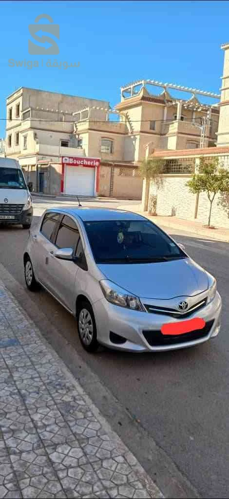تويوتا Yaris 2013 20 سعيدة
