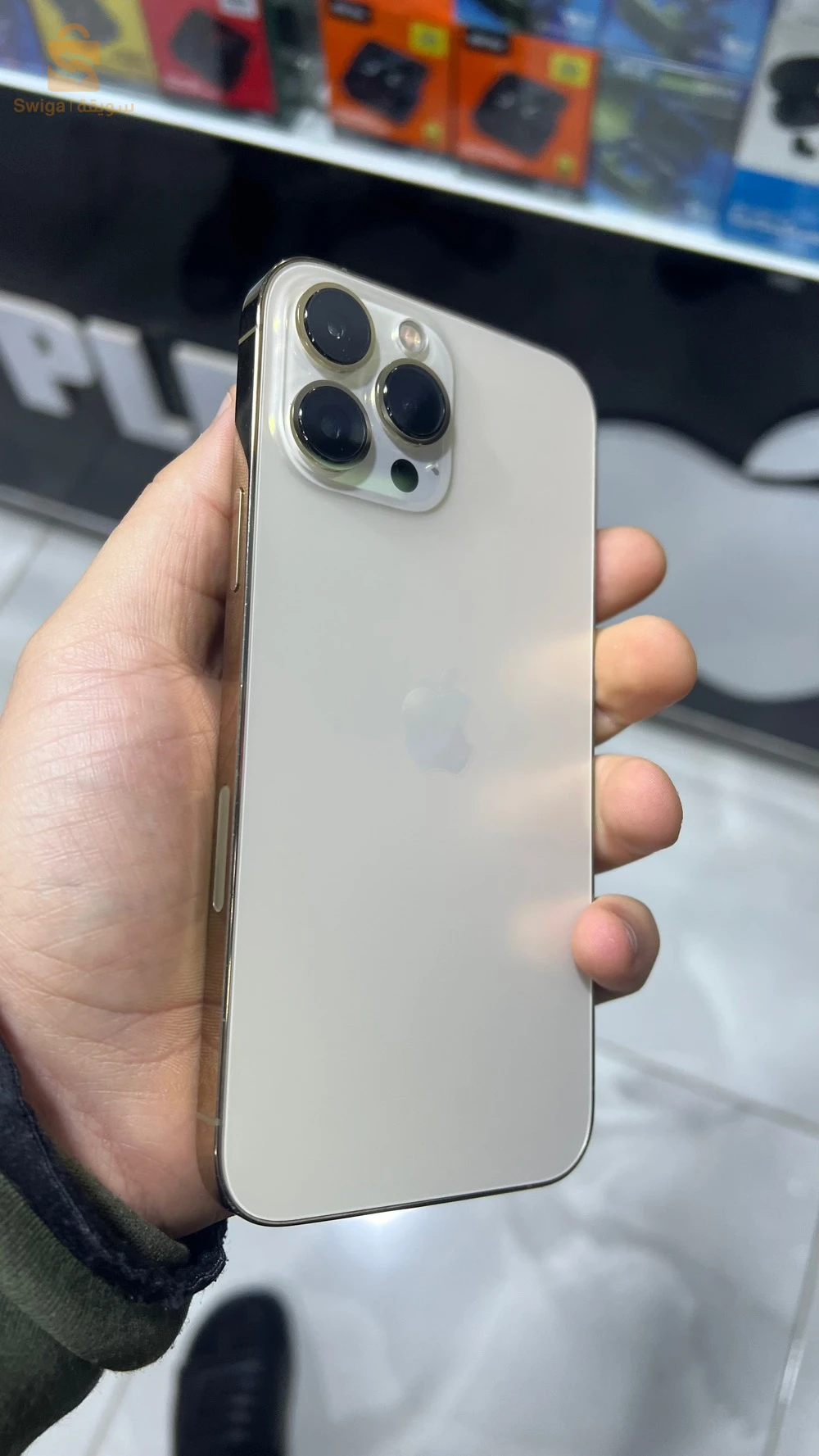 13 pro max 
128Go
93%