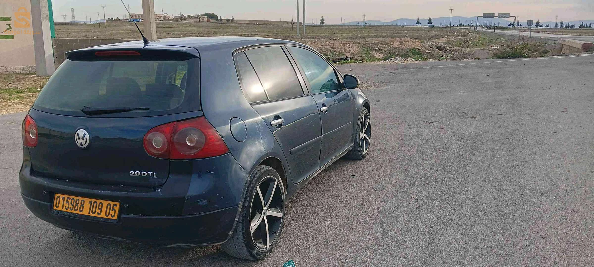 فولكس واجن Golf 2009 4 ام البواقي