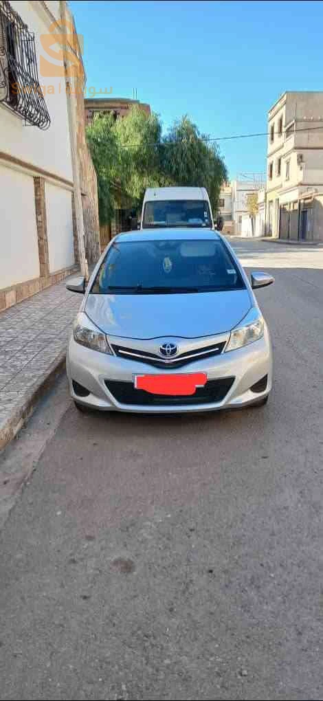 تويوتا Yaris 2013 20 سعيدة