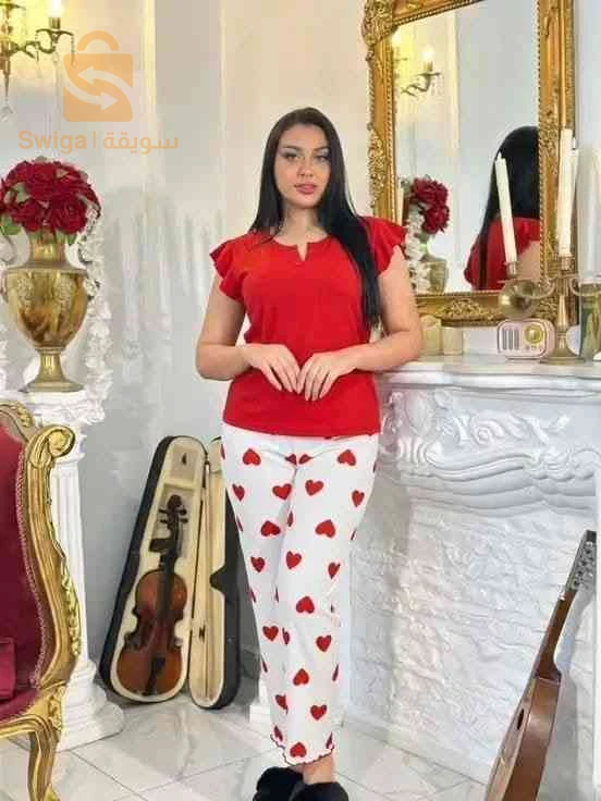 ملابس نساء