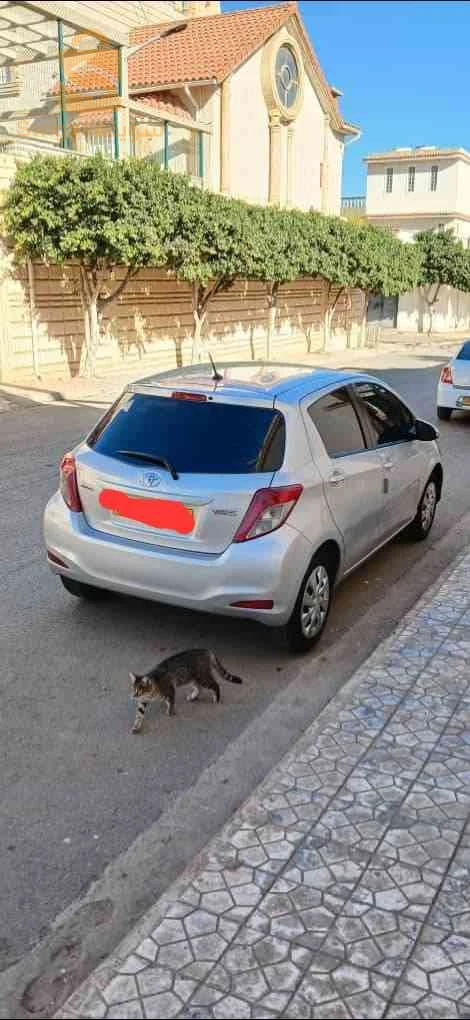 تويوتا Yaris 2013 20 سعيدة