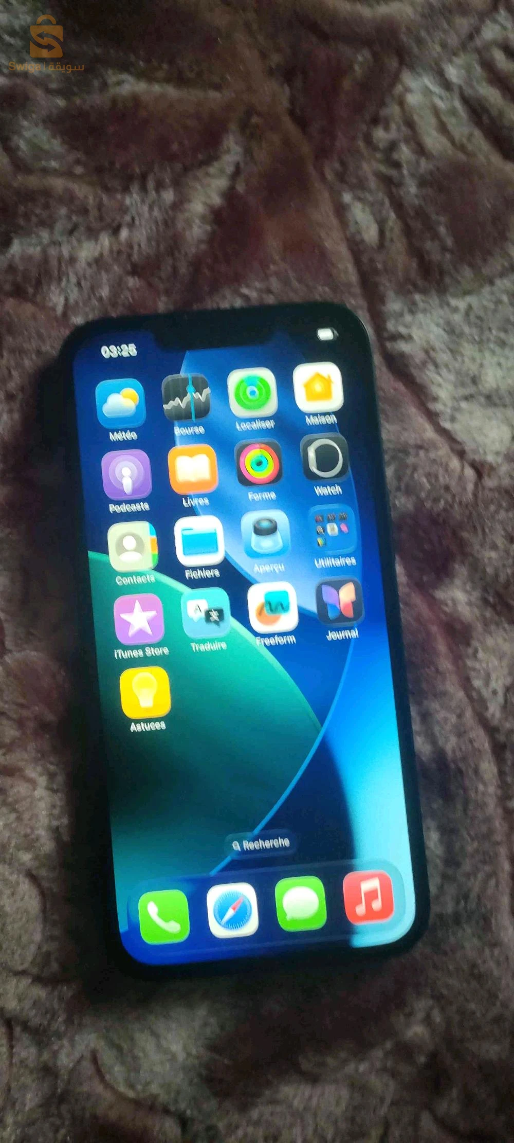 IPhone 14 bleu nuit