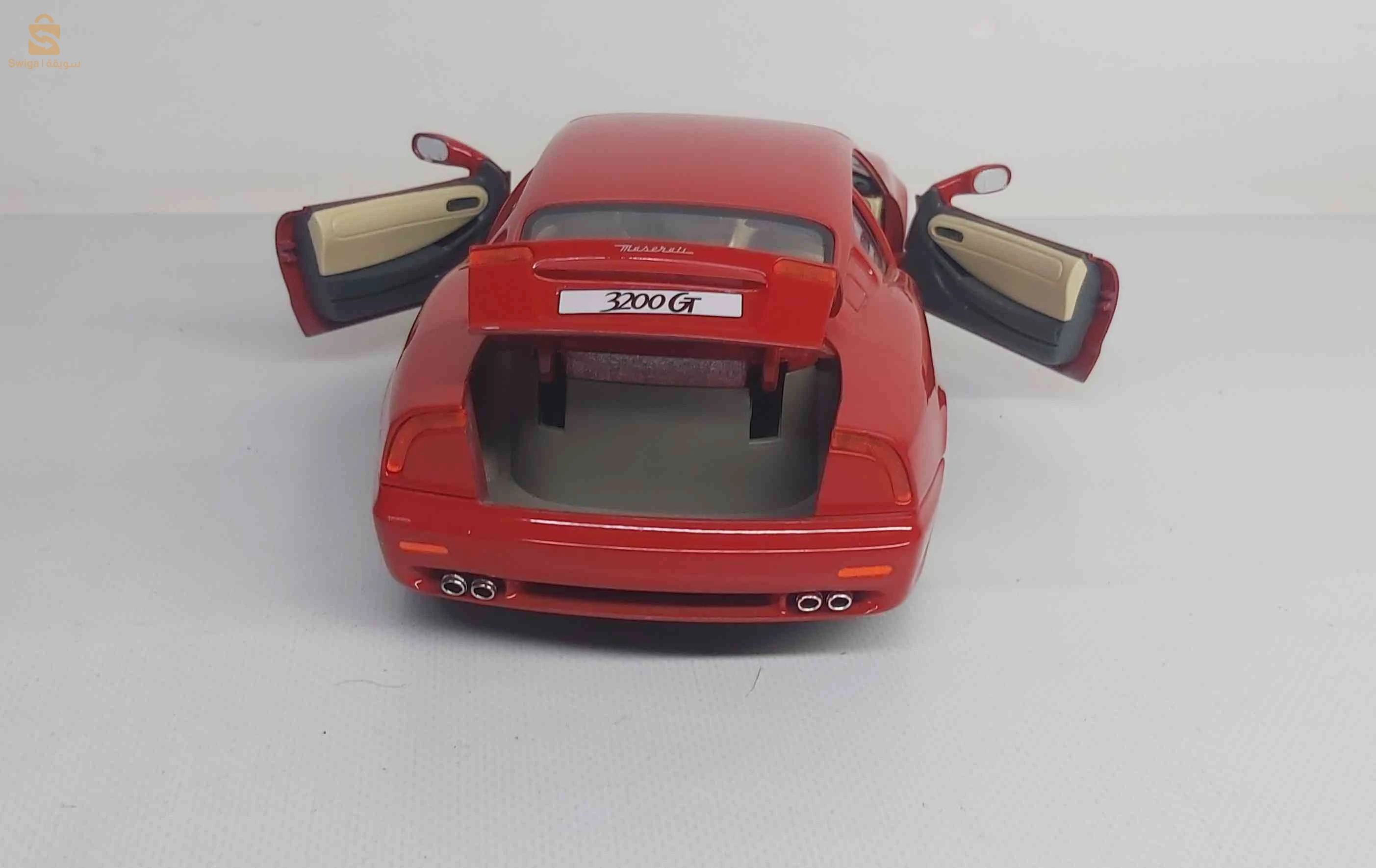 voiture miniature maseratti 3200gt 1/18 burago manque far avant