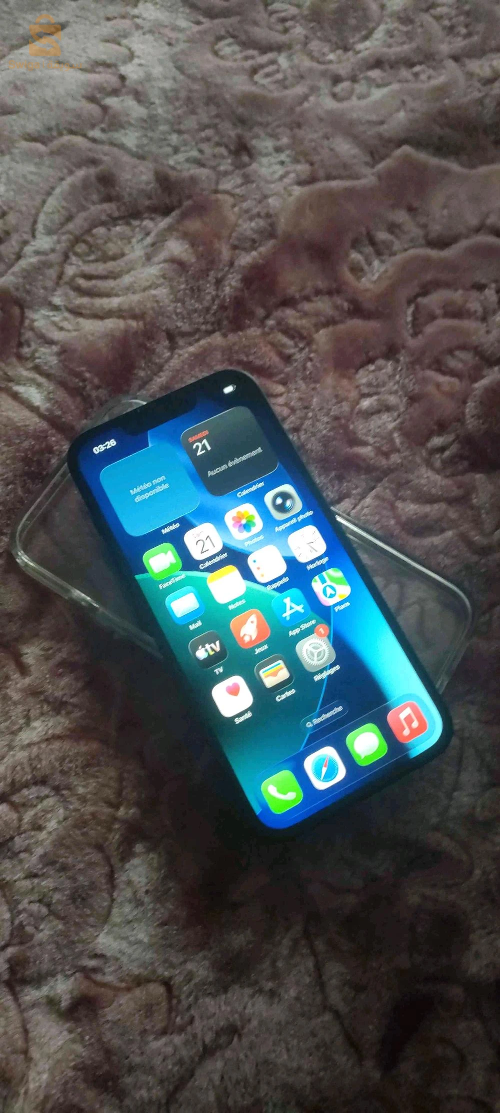IPhone 14 bleu nuit