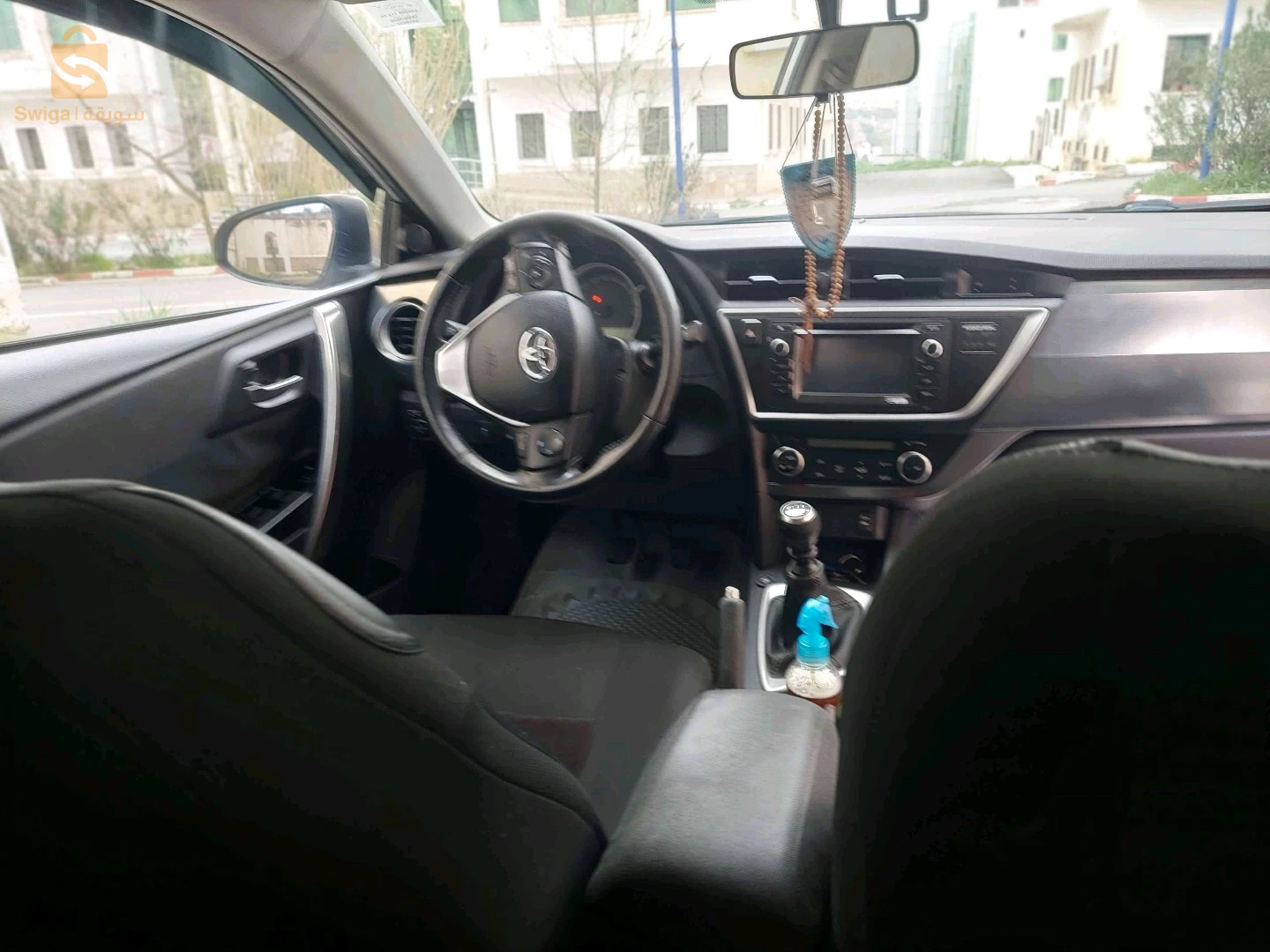 Toyota Auris 2013 26 MEDEA