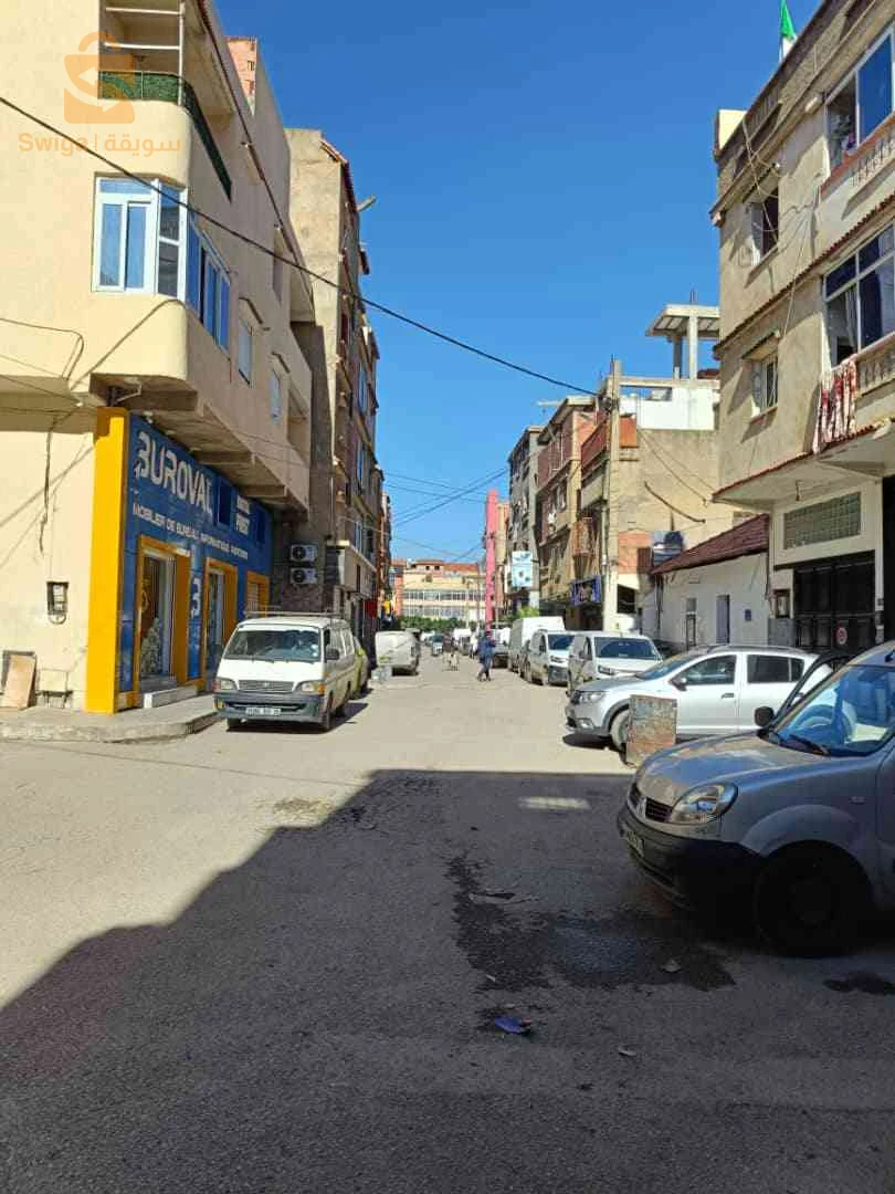 فيلا تيجارية الحميز للبيع